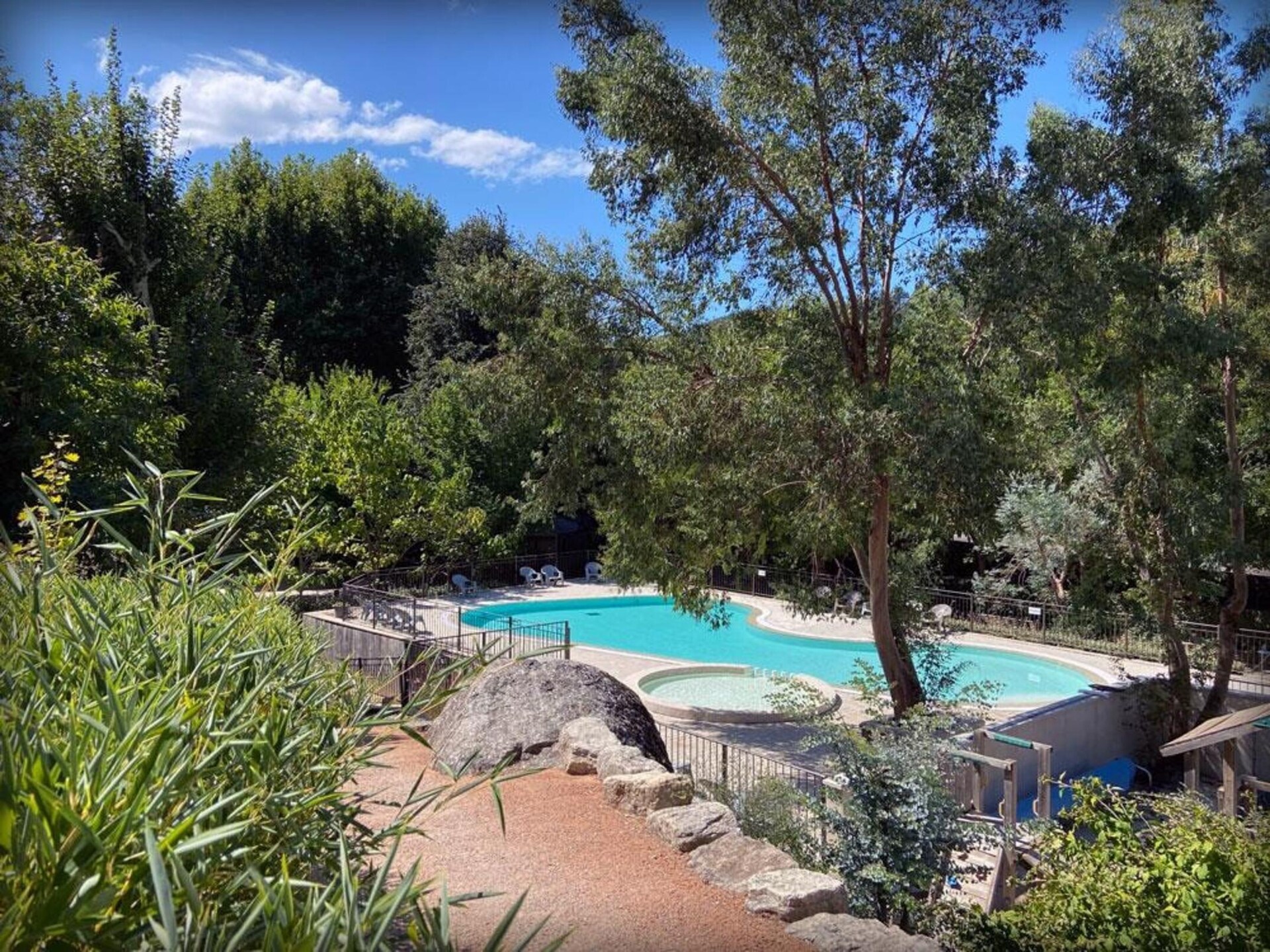 Ruim appartement voor 7 in Bonnieux met zwembad en uitzicht op de Luberon - foto 23