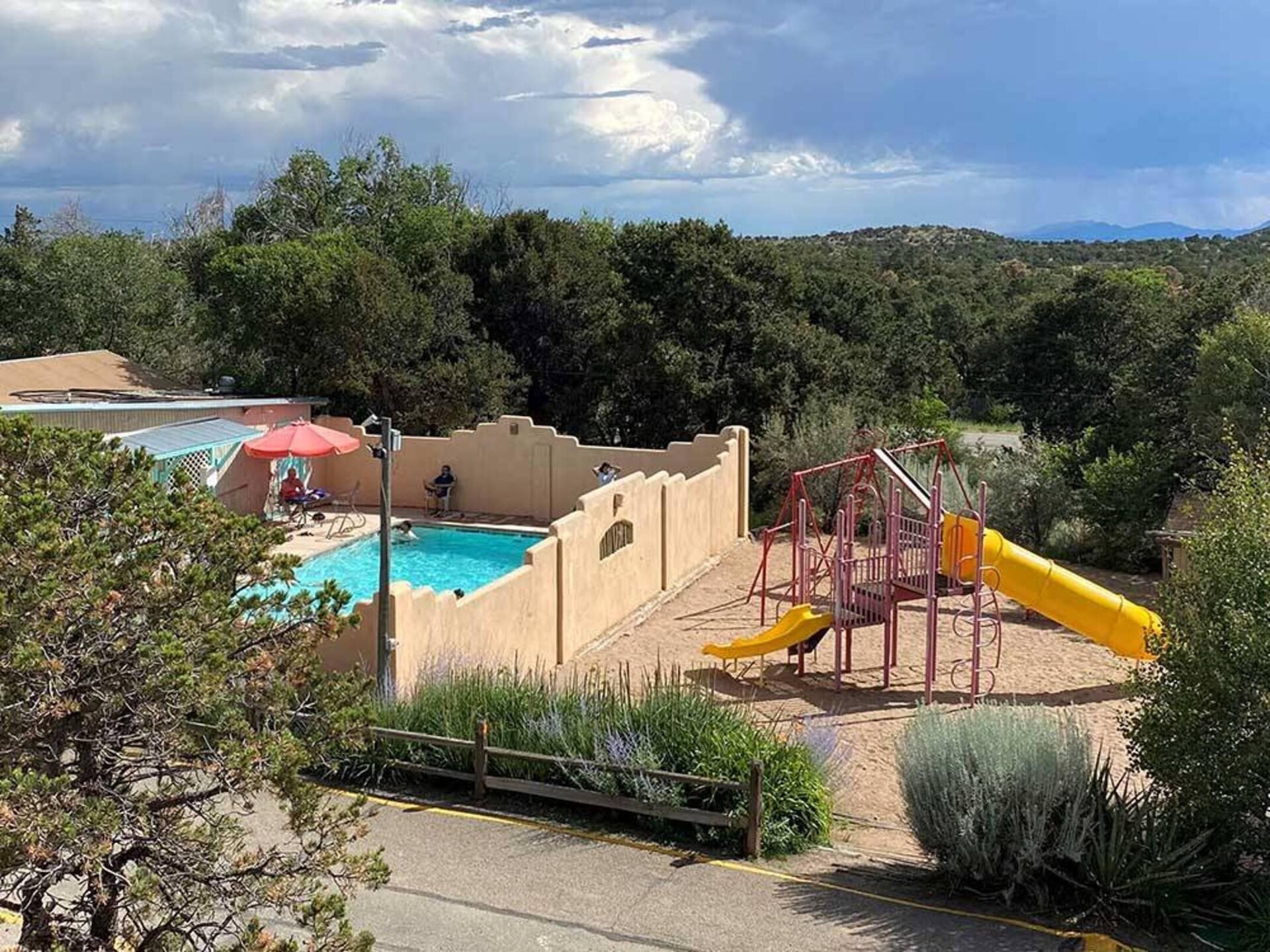 Ruim appartement voor 7 in Bonnieux met zwembad en uitzicht op de Luberon - foto 18