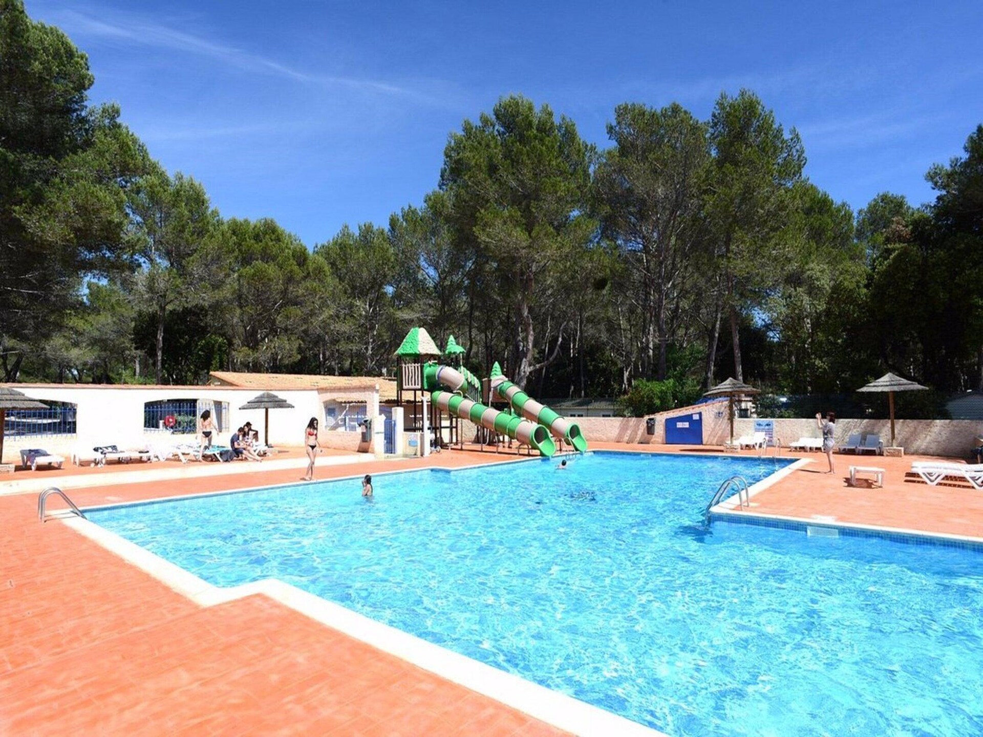 Ruim appartement voor 7 in Bonnieux met zwembad en uitzicht op de Luberon - foto 21