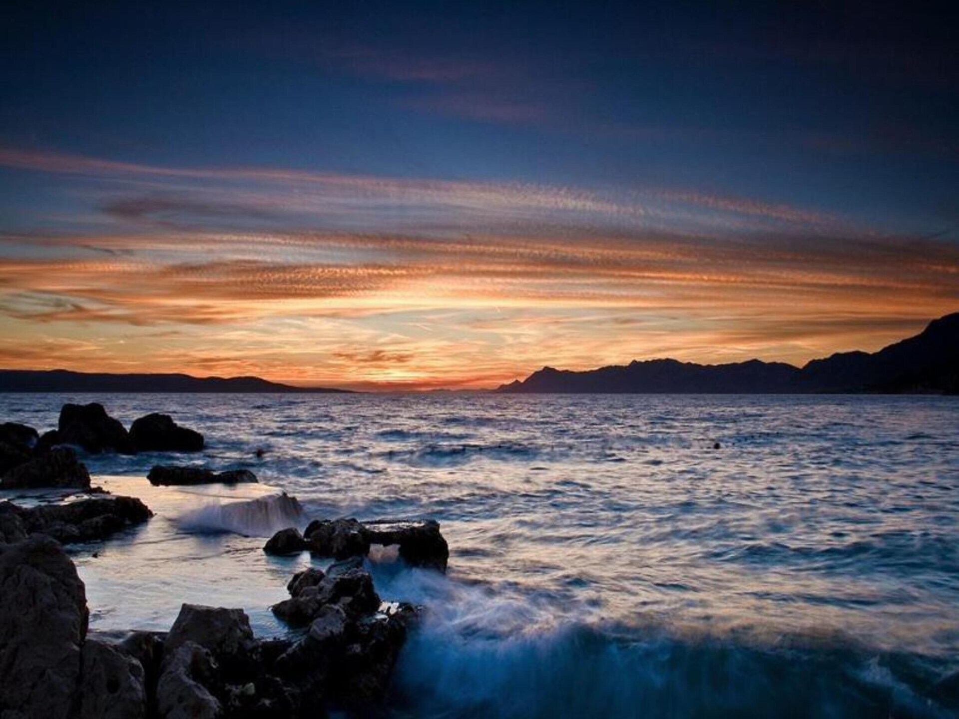 Stijlvol vrijstaand huis met jacuzzi, dakterras en zeezicht in Makarska - foto 29