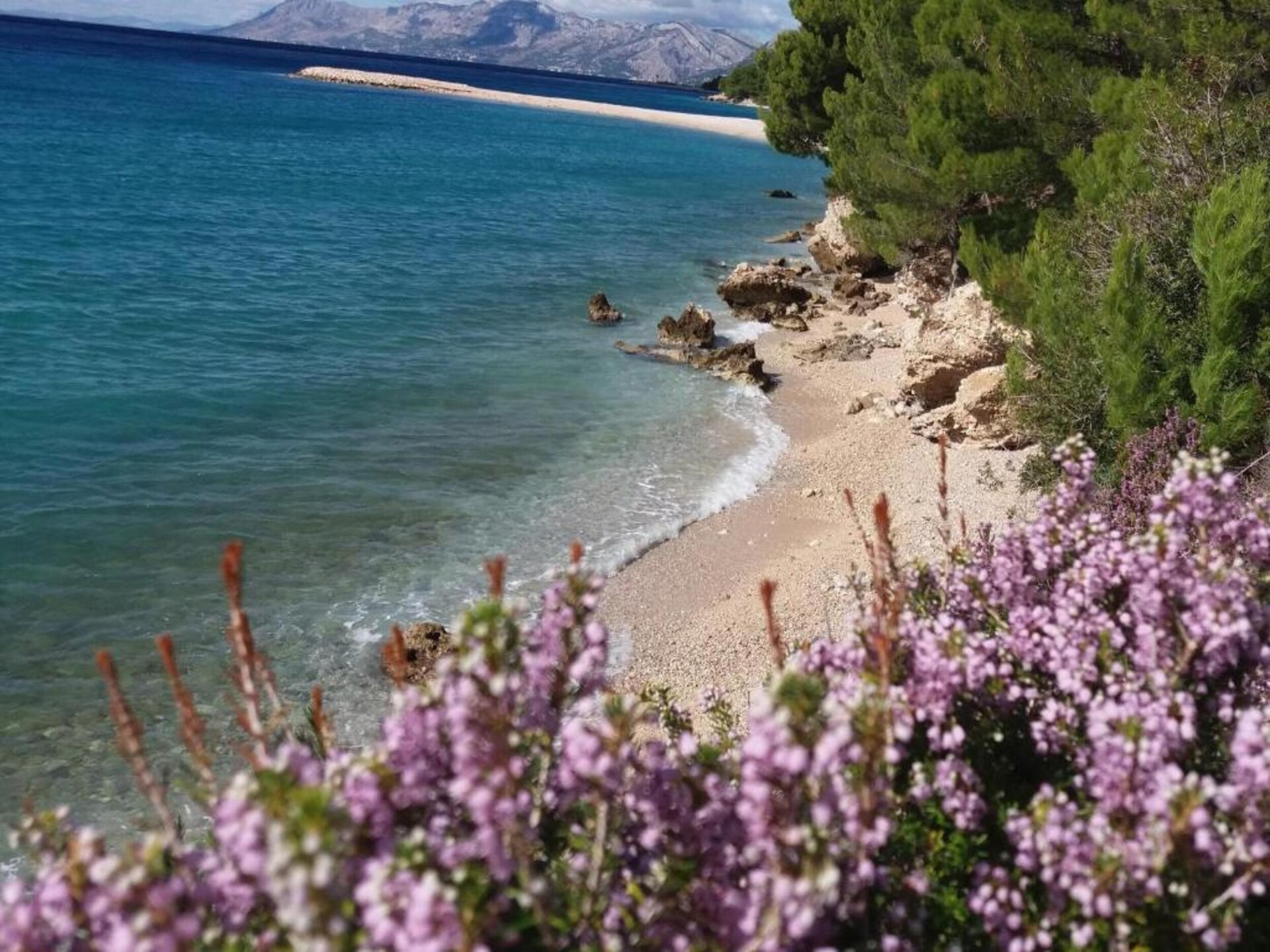 Stijlvol vrijstaand huis met jacuzzi, dakterras en zeezicht in Makarska - foto 28