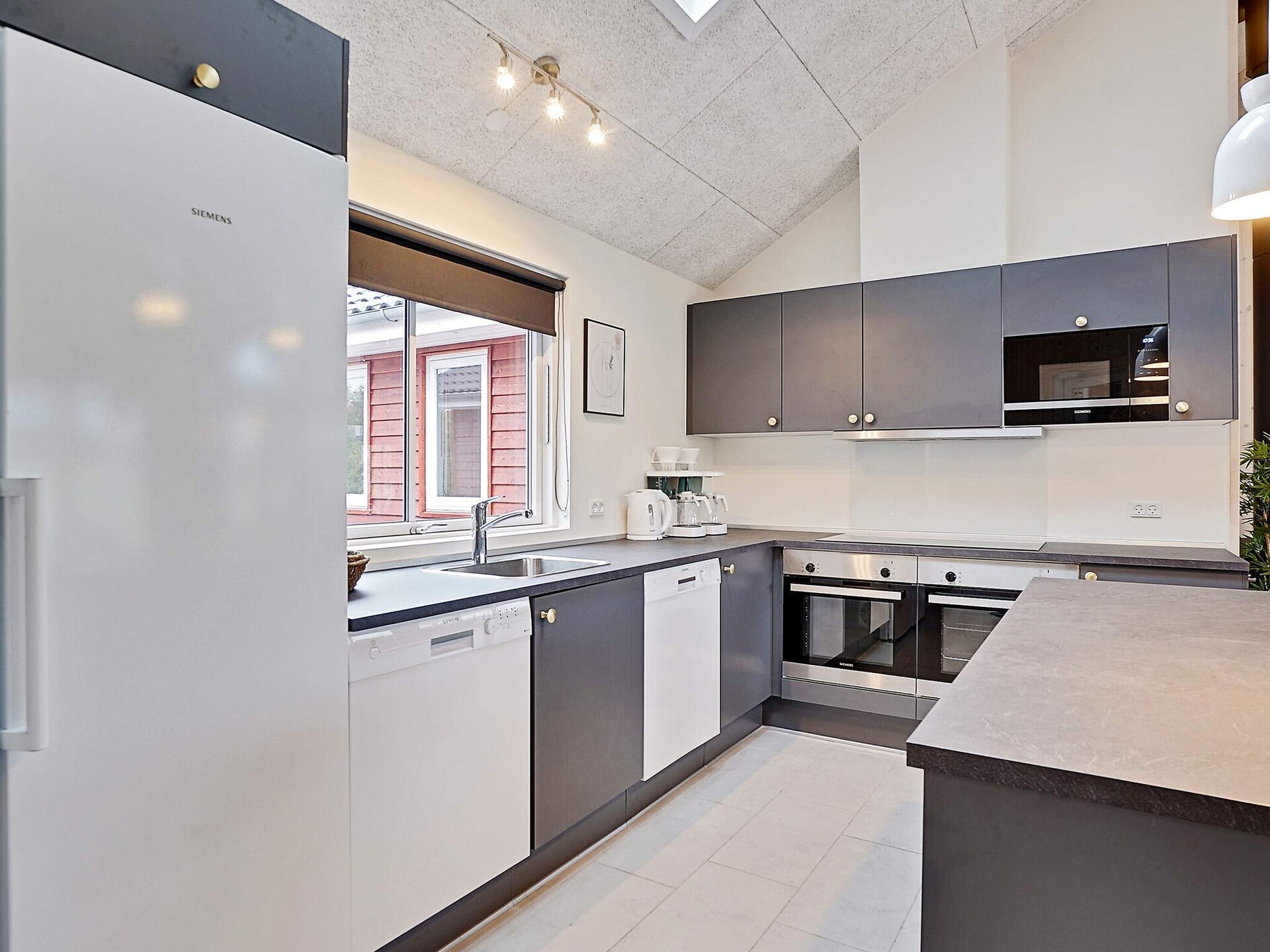 Luxe vakantiehuis met zwembad, sauna en whirlpool nabij Grenå Strand, 18 pers. - foto 28