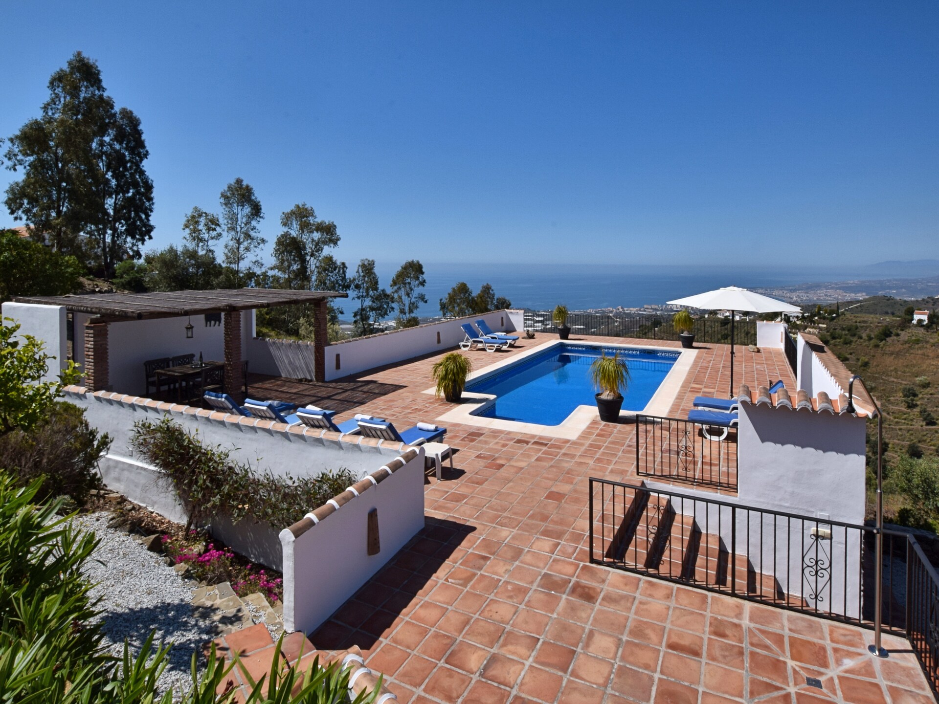 Privézwembad en rust in villa Casa Iris in Sayalonga - foto 21