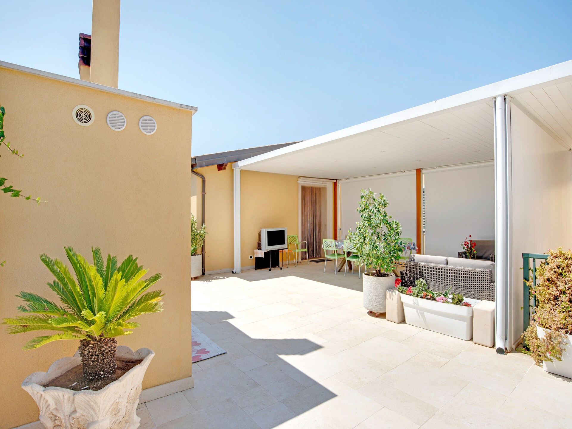 Ruim appartement met tuin en BBQ op 150 meter van het strand van Reitani - foto 22
