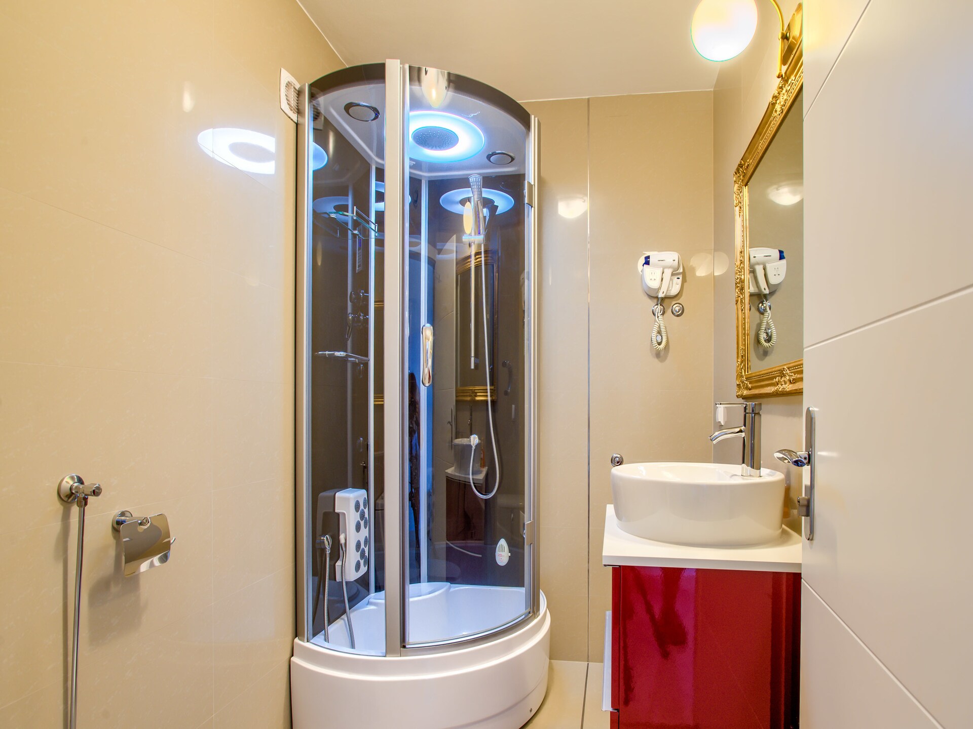 Luxe villa voor 22 personen met privézwembad op 450 meter van zee in Murter - foto 28