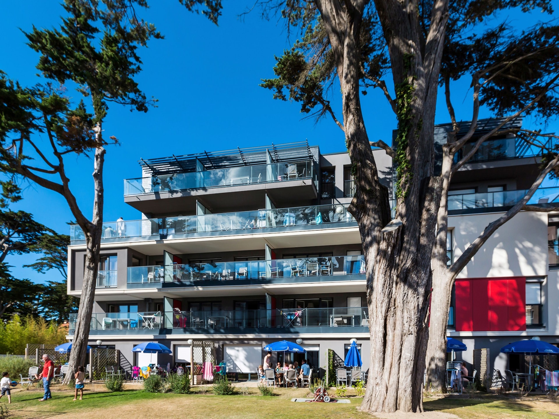 Licht appartement met terras en zwembad in Pornichet - foto 7