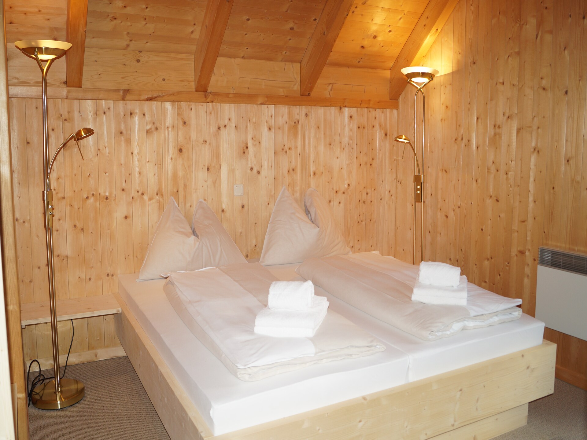 Ruim vrijstaand chalet voor 9 aan de voet van Kreischberg, 100m tot skilift - foto 13