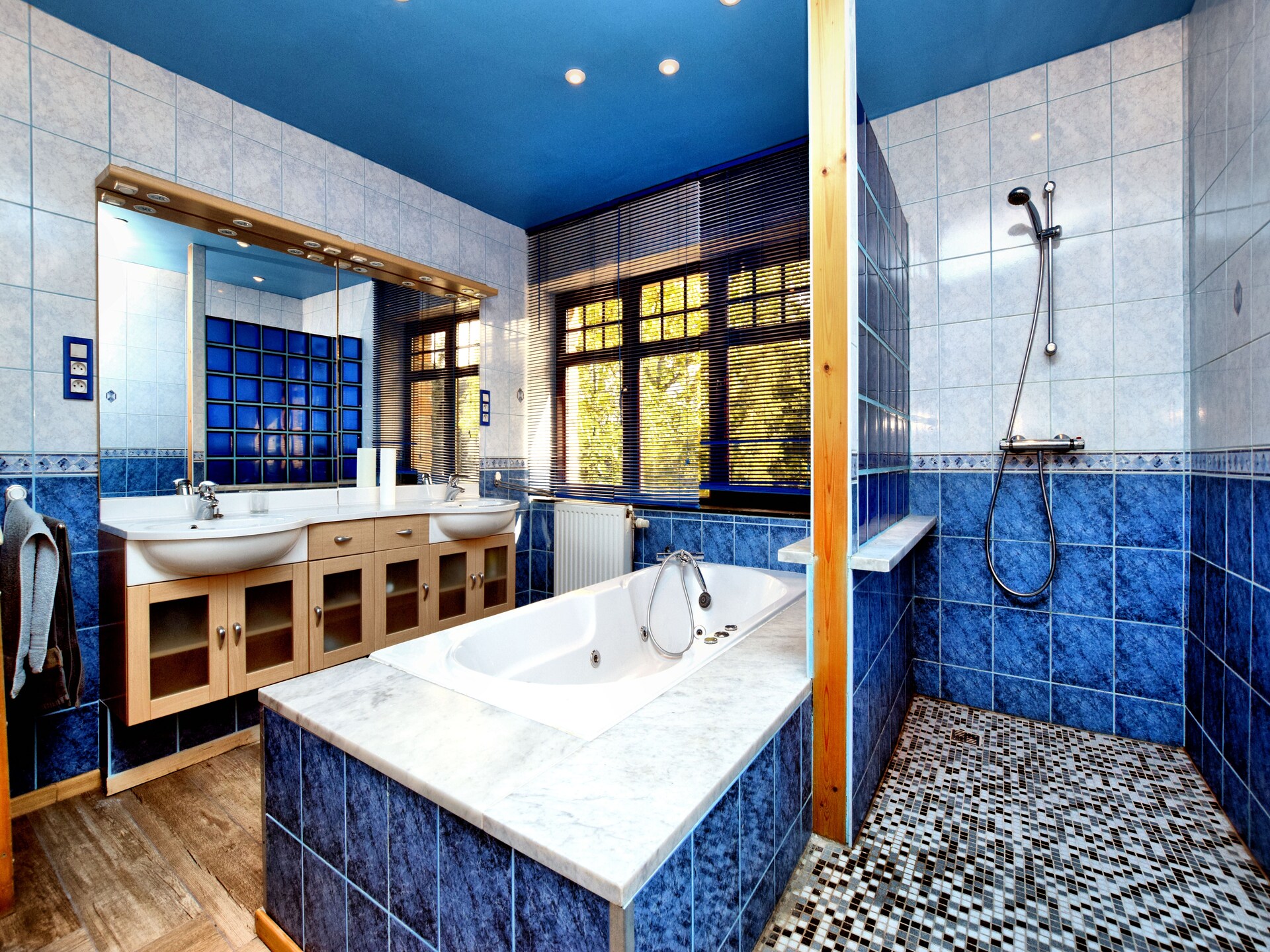 Luxe 10-persoons villa met privé wellness en spelletjesruimte in Erezée - foto 28