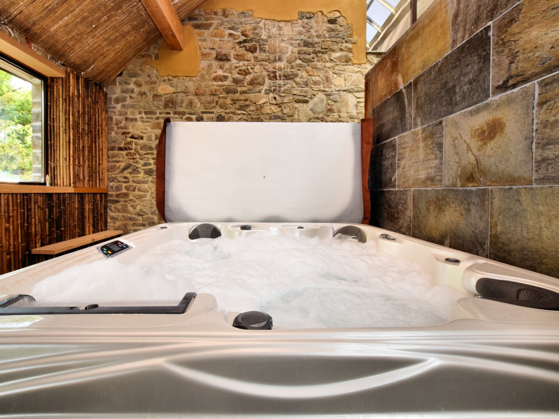 Luxe 10-persoons villa met privé wellness en spelletjesruimte in Erezée - foto 38