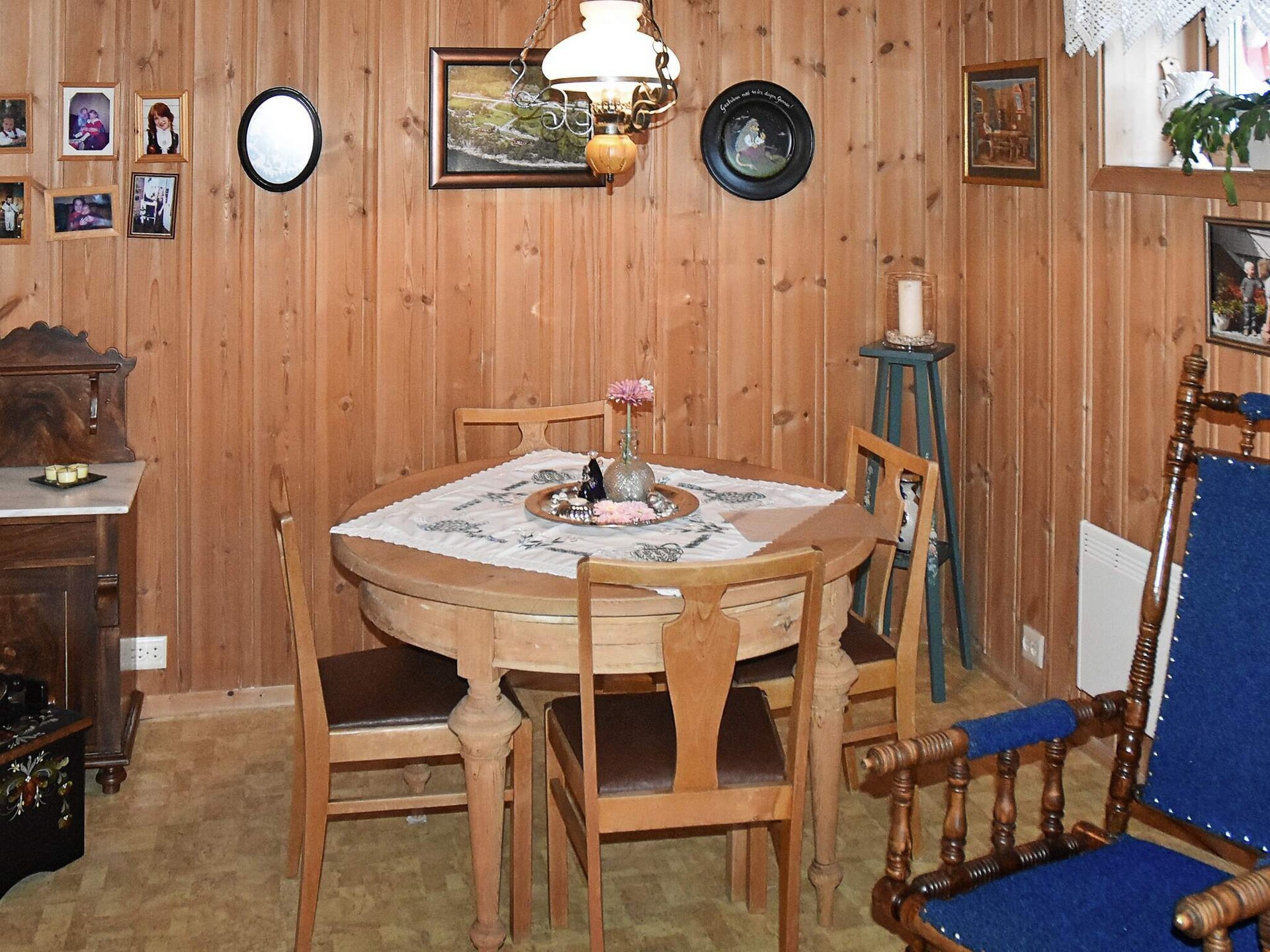 Ruim vakantiehuis in Eidsvåg met uitzicht op de fjord - foto 13