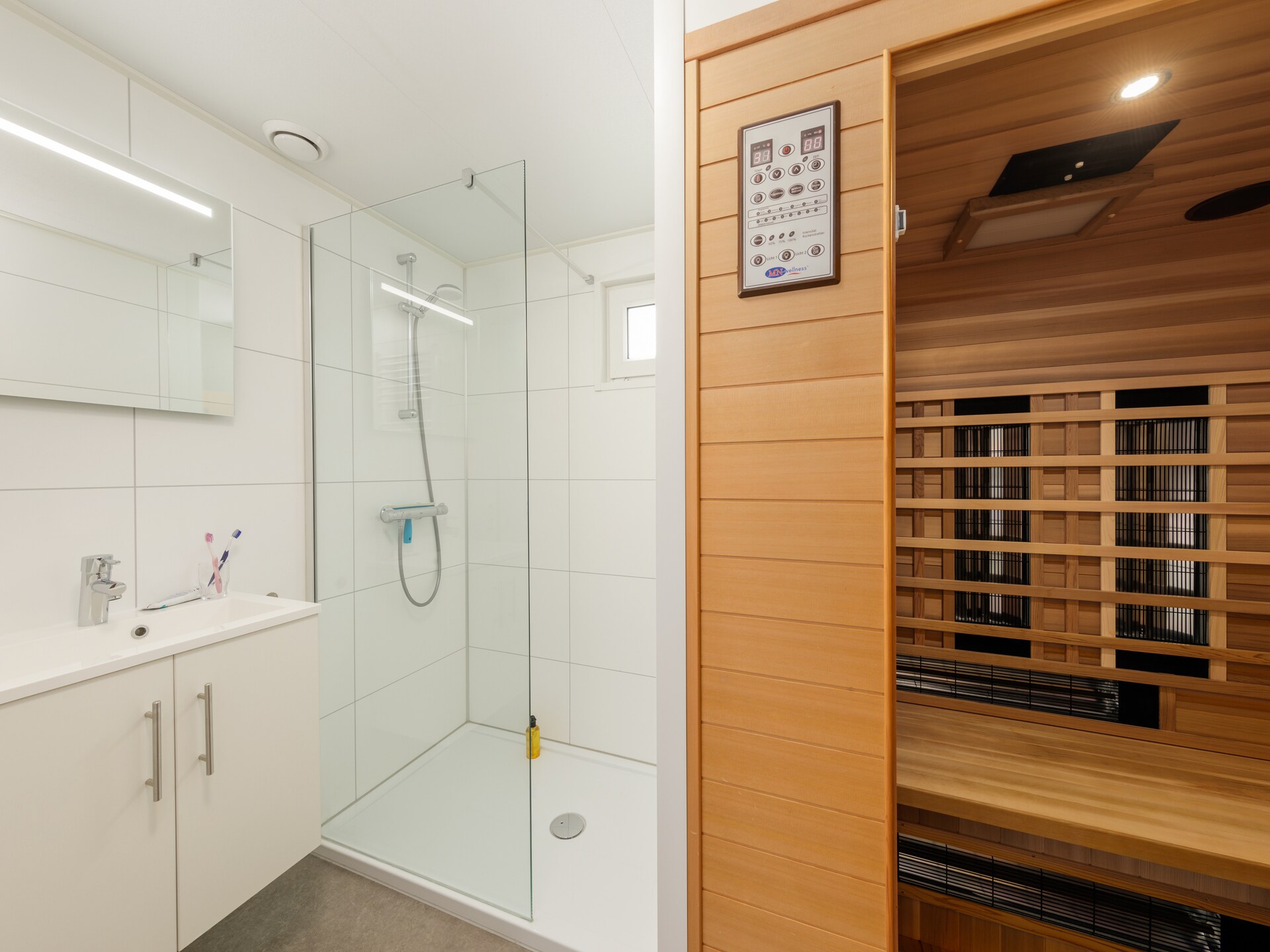 Modern chalet met wellnessoptie op hondvriendelijk Vakantiepark Kijkduin - foto 7