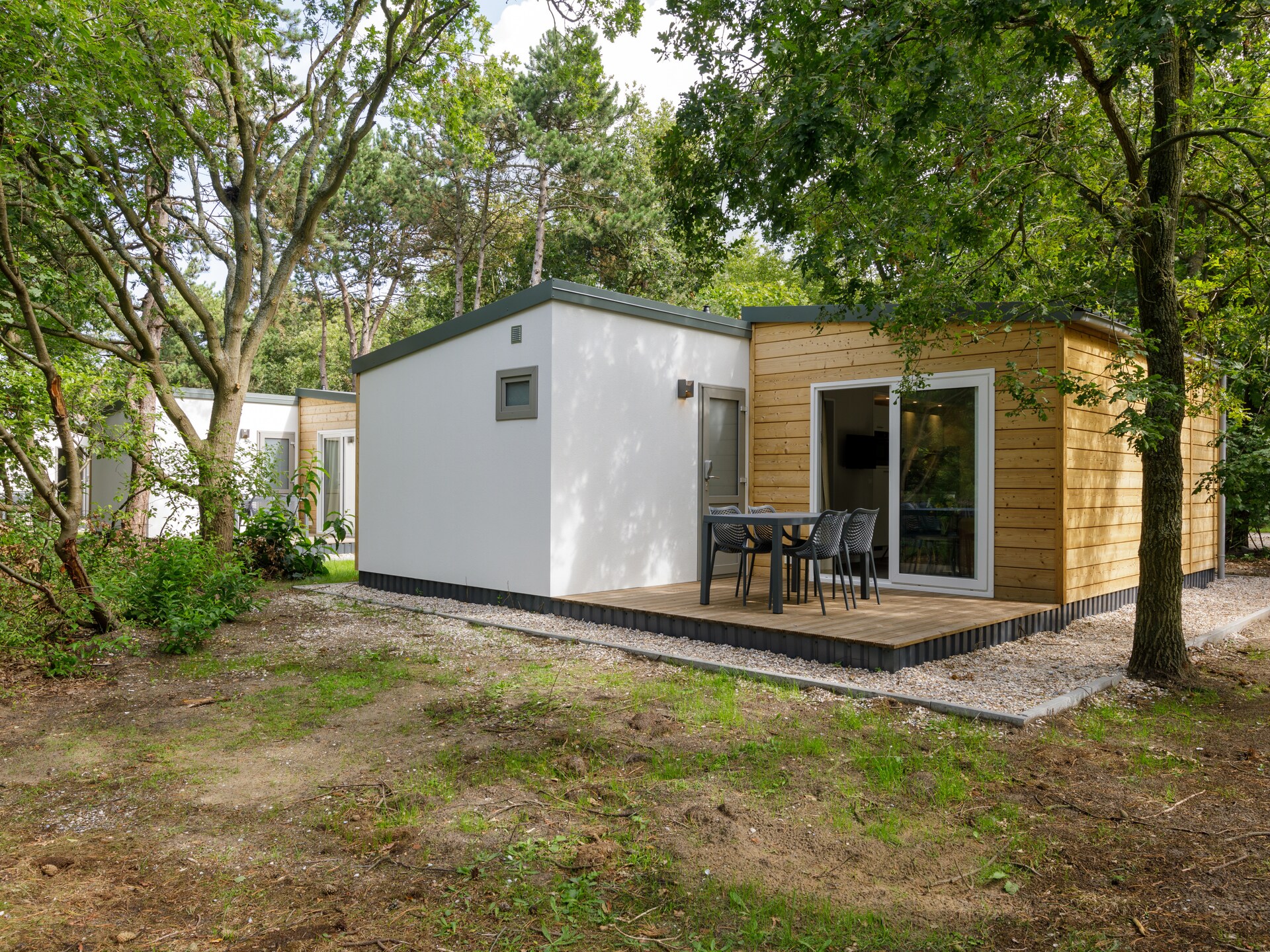 Modern chalet met wellnessoptie op hondvriendelijk Vakantiepark Kijkduin - foto 1