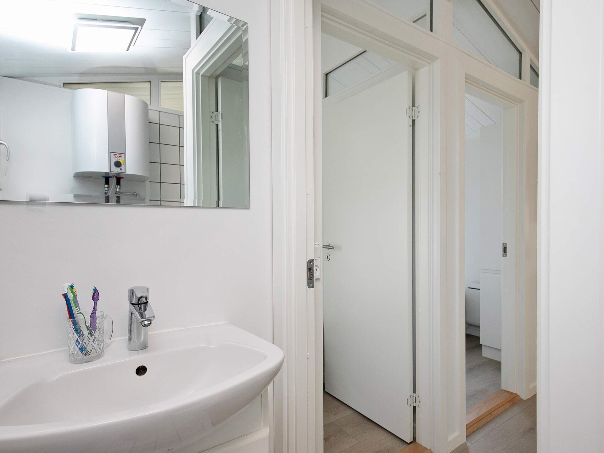 Vrijstaand vakantiehuis met whirlpool, sauna en houten badkuip op 800m van zee - foto 30