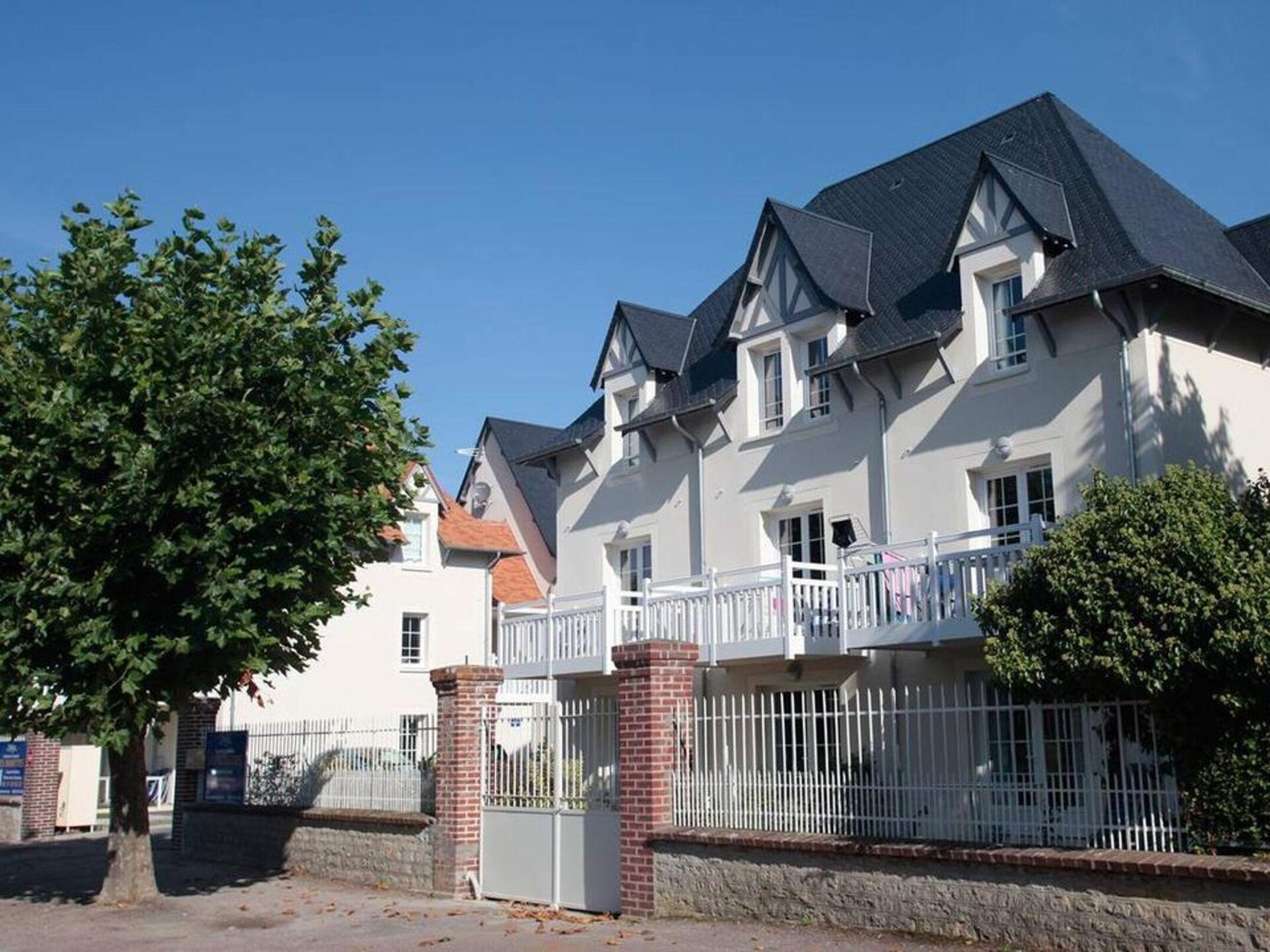 Duplex voor 6 personen met zwembad en balkon, op loopafstand van het strand in Cabourg - foto 15