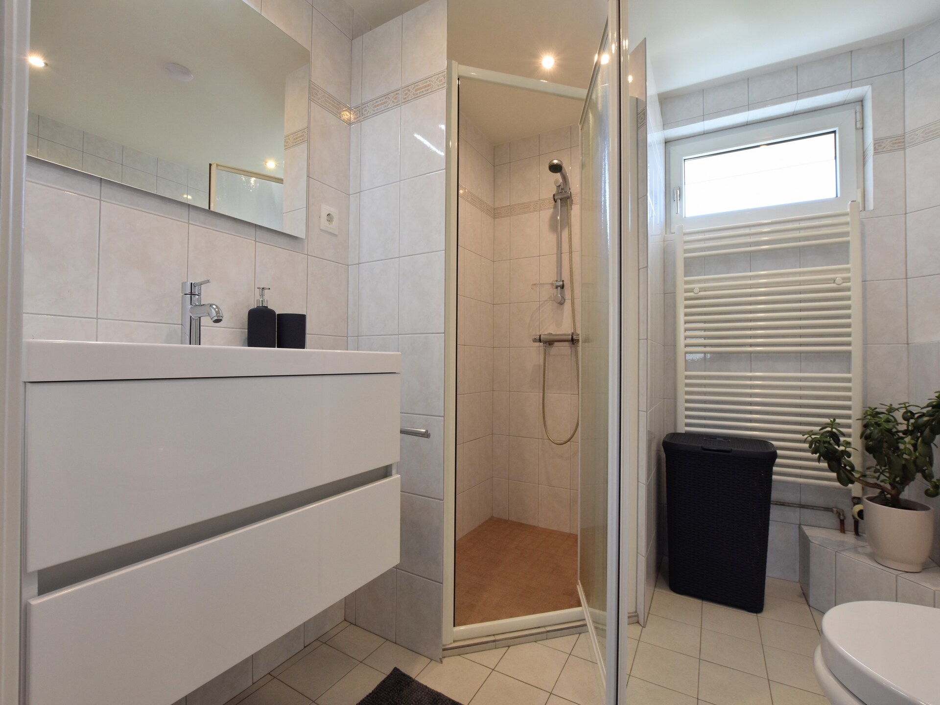 Villa Grenszicht: luxe villa met hottub, sauna en ruime tuin in Gelderland - foto 28