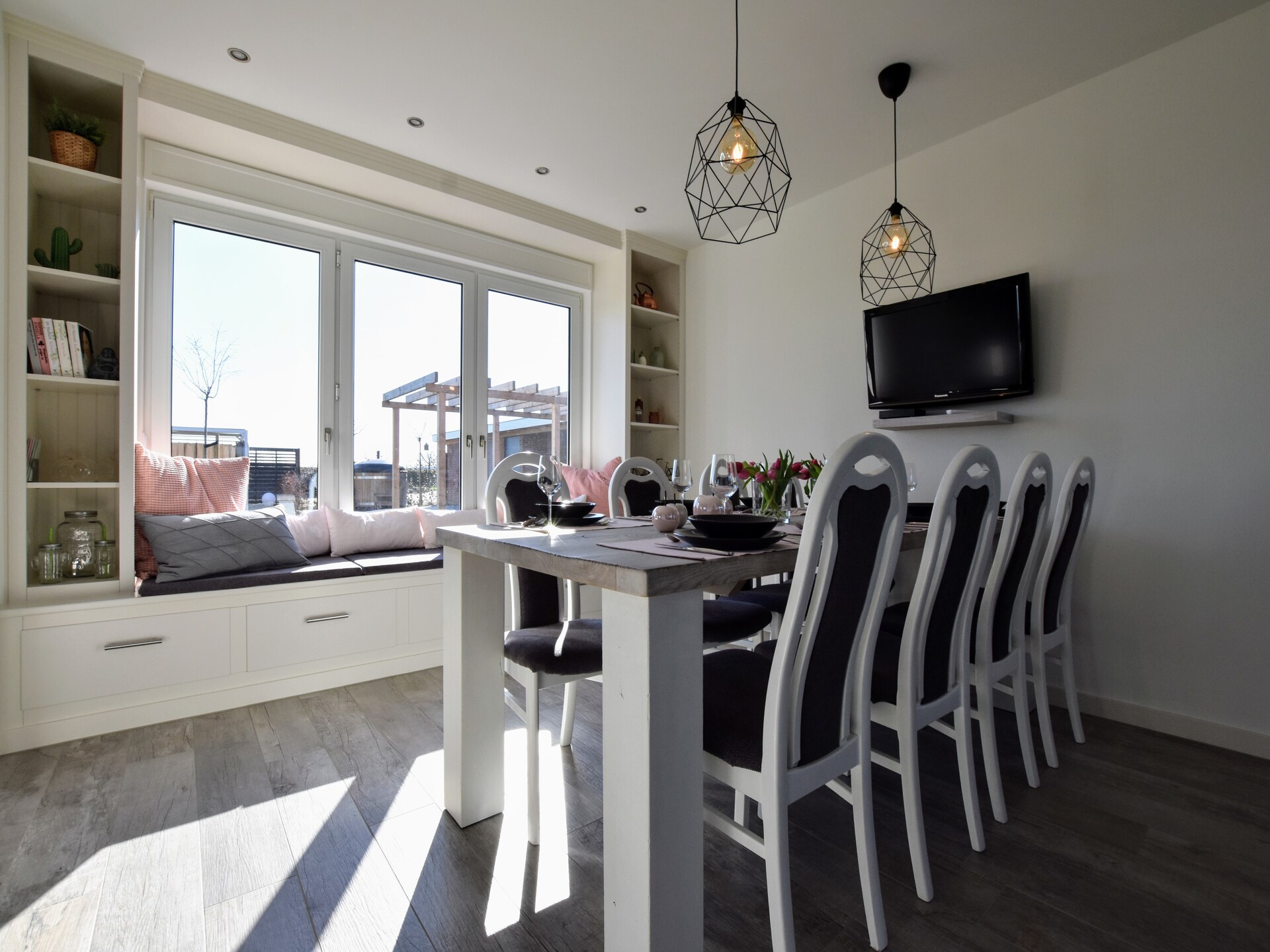 Villa Grenszicht: luxe villa met hottub, sauna en ruime tuin in Gelderland - foto 14