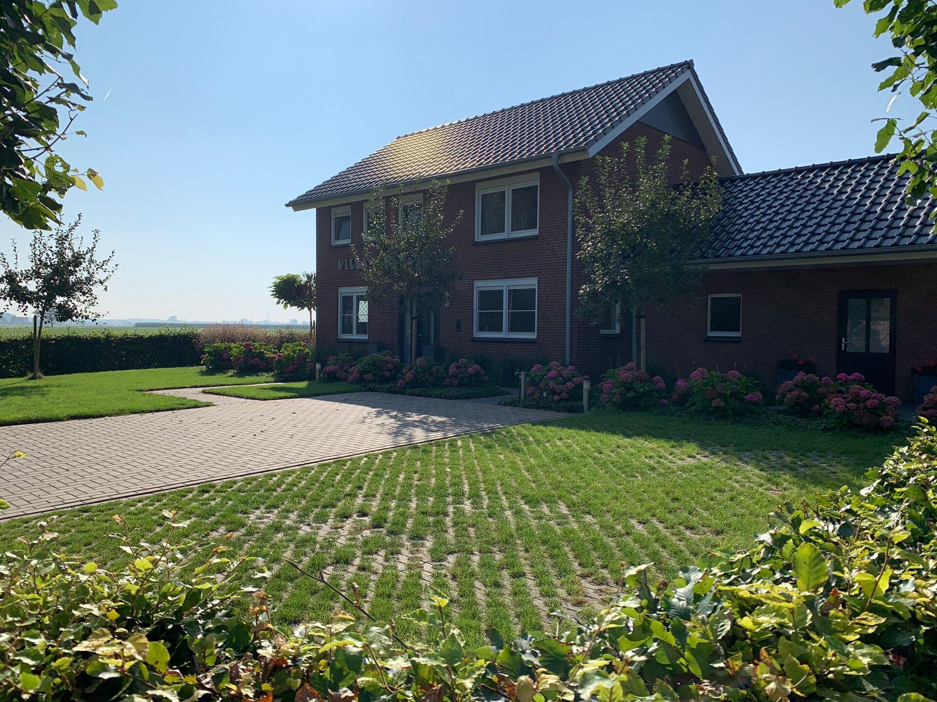 Villa Grenszicht: luxe villa met hottub, sauna en ruime tuin in Gelderland - foto 9