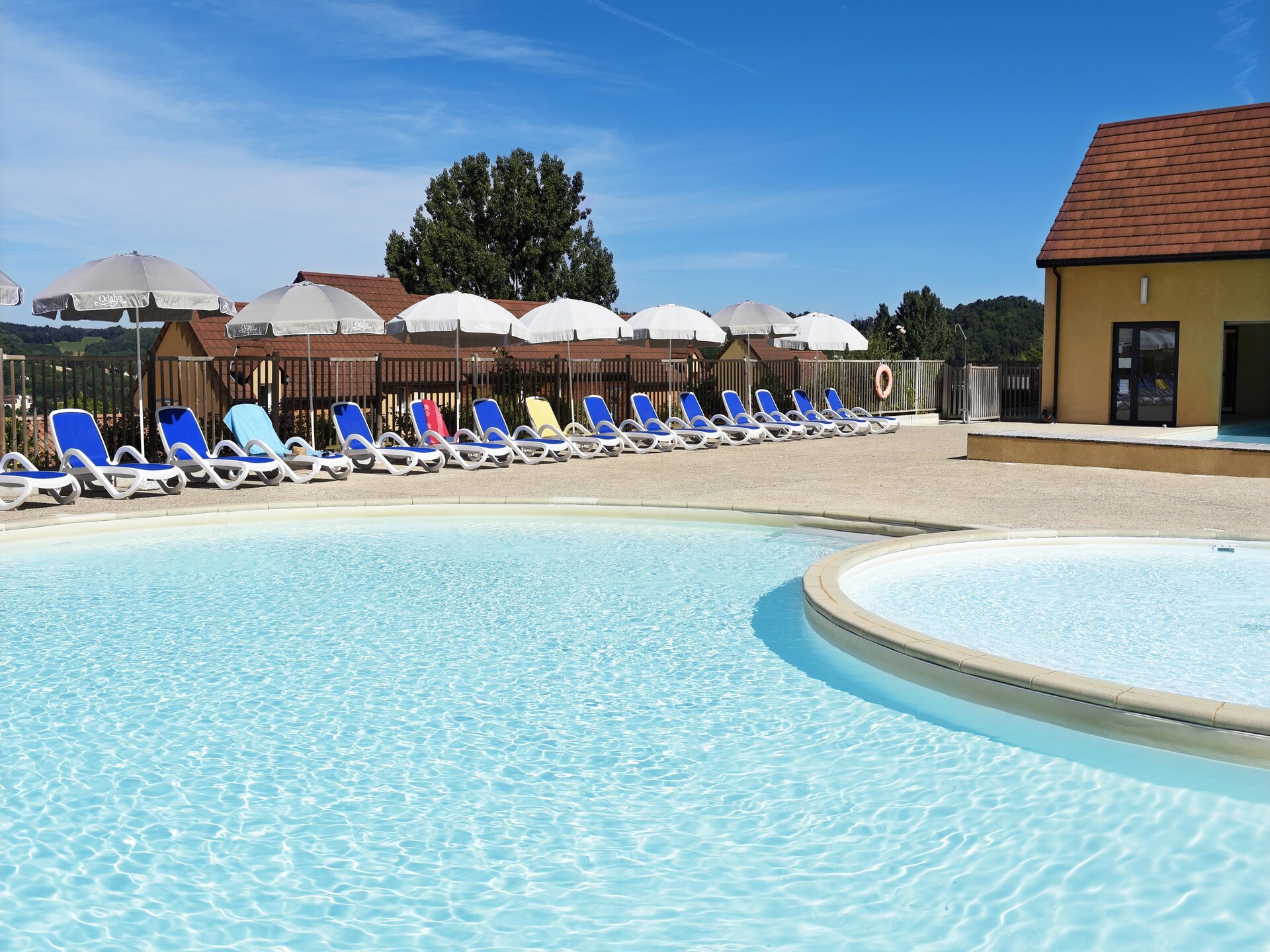 Ruim vakantiehuis voor 8 personen met zwembad in Sarlat-la-Canéda - foto 2