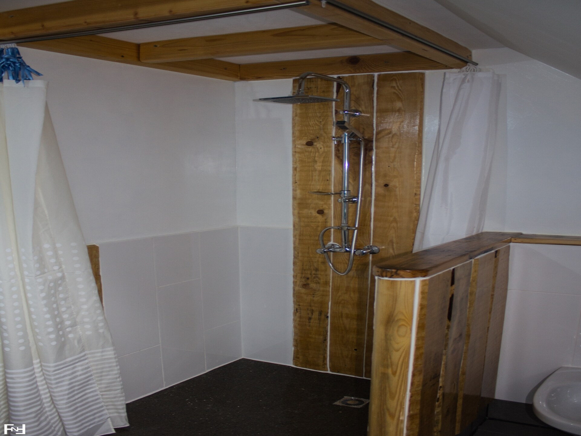 Ruim vakantiehuis met sauna, bubbelbad en speelkamer nabij Vrbovsko - foto 24