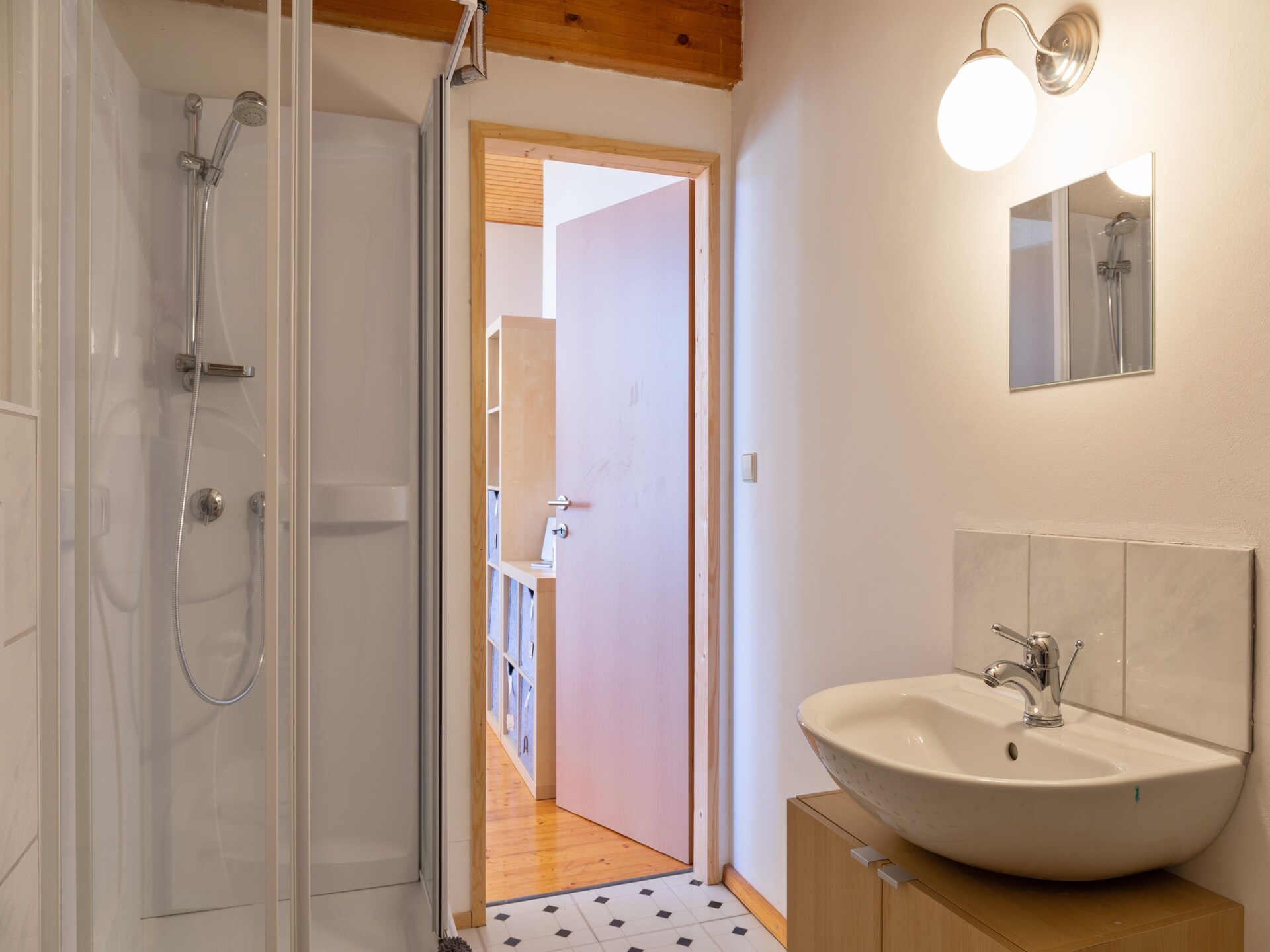 Ruim appartement voor 7 personen met bergzicht nabij Nassfeld en Pressegger See - foto 15