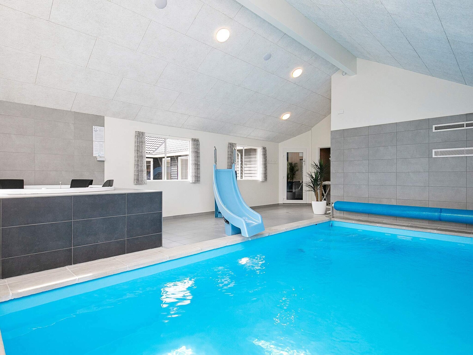 Groots vakantiehuis voor 20 personen met zwembad en sauna nabij Marielyst - foto 4