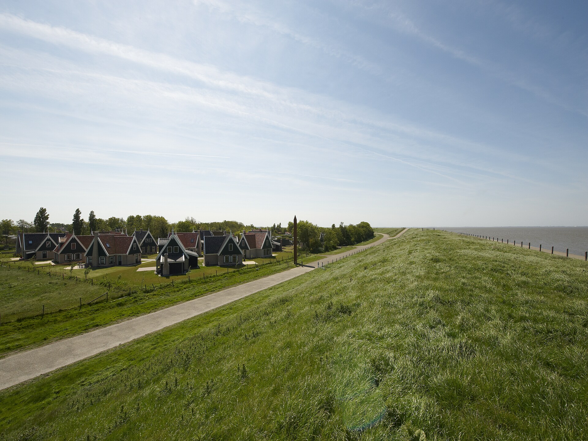 Luxe vrijstaande villa met jacuzzi op rustig vakantiepark in Noord-Holland - foto 18