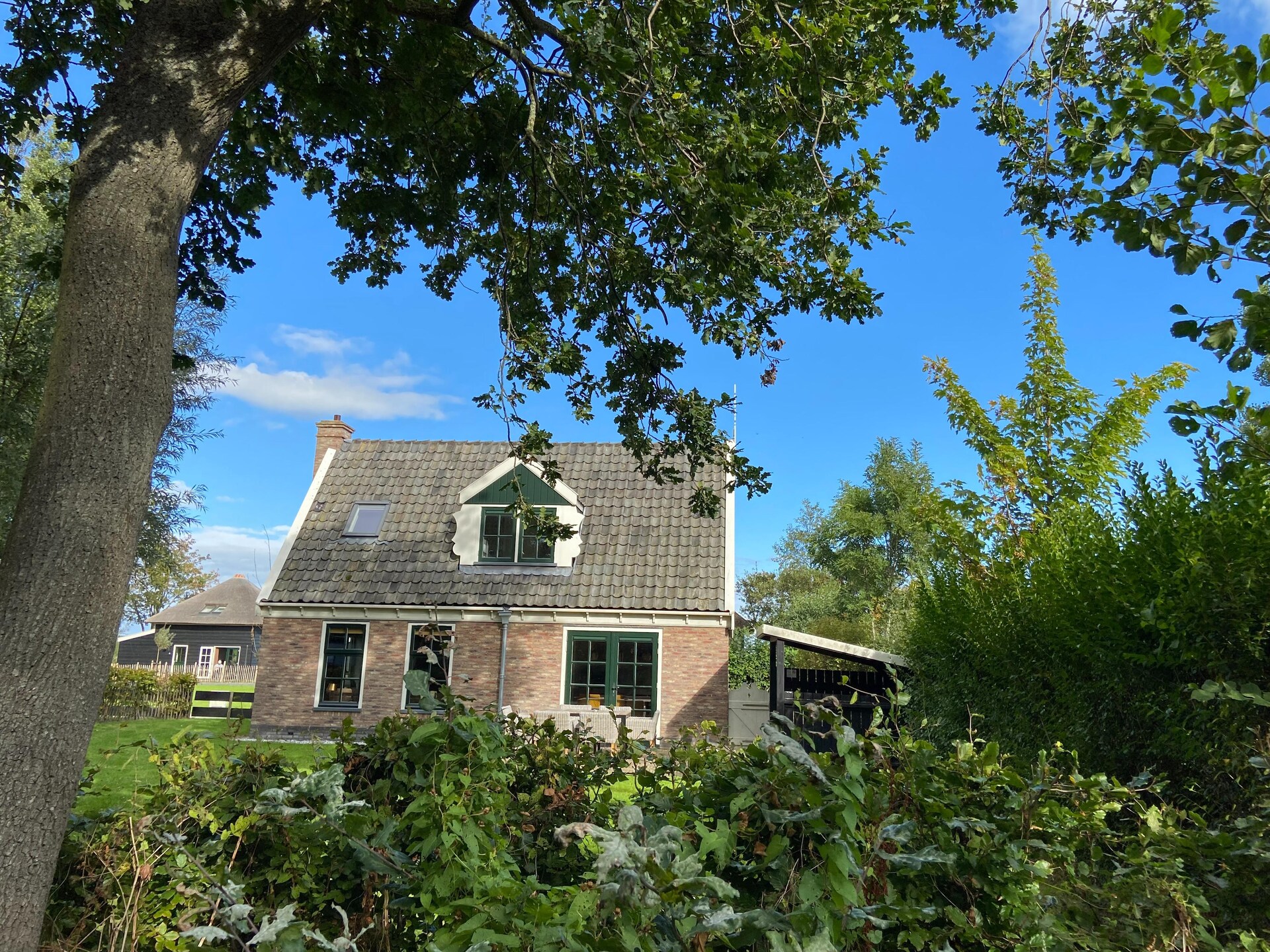 Luxe vrijstaande villa met jacuzzi op rustig vakantiepark in Noord-Holland - foto 16