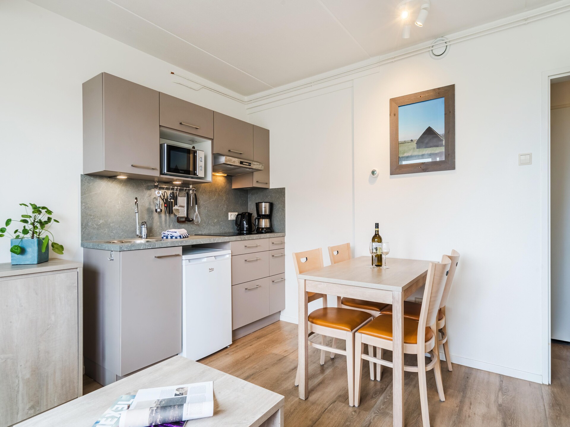 Bosch en Zee 3: Gezellig appartement met zwembad in hartje De Koog - foto 4