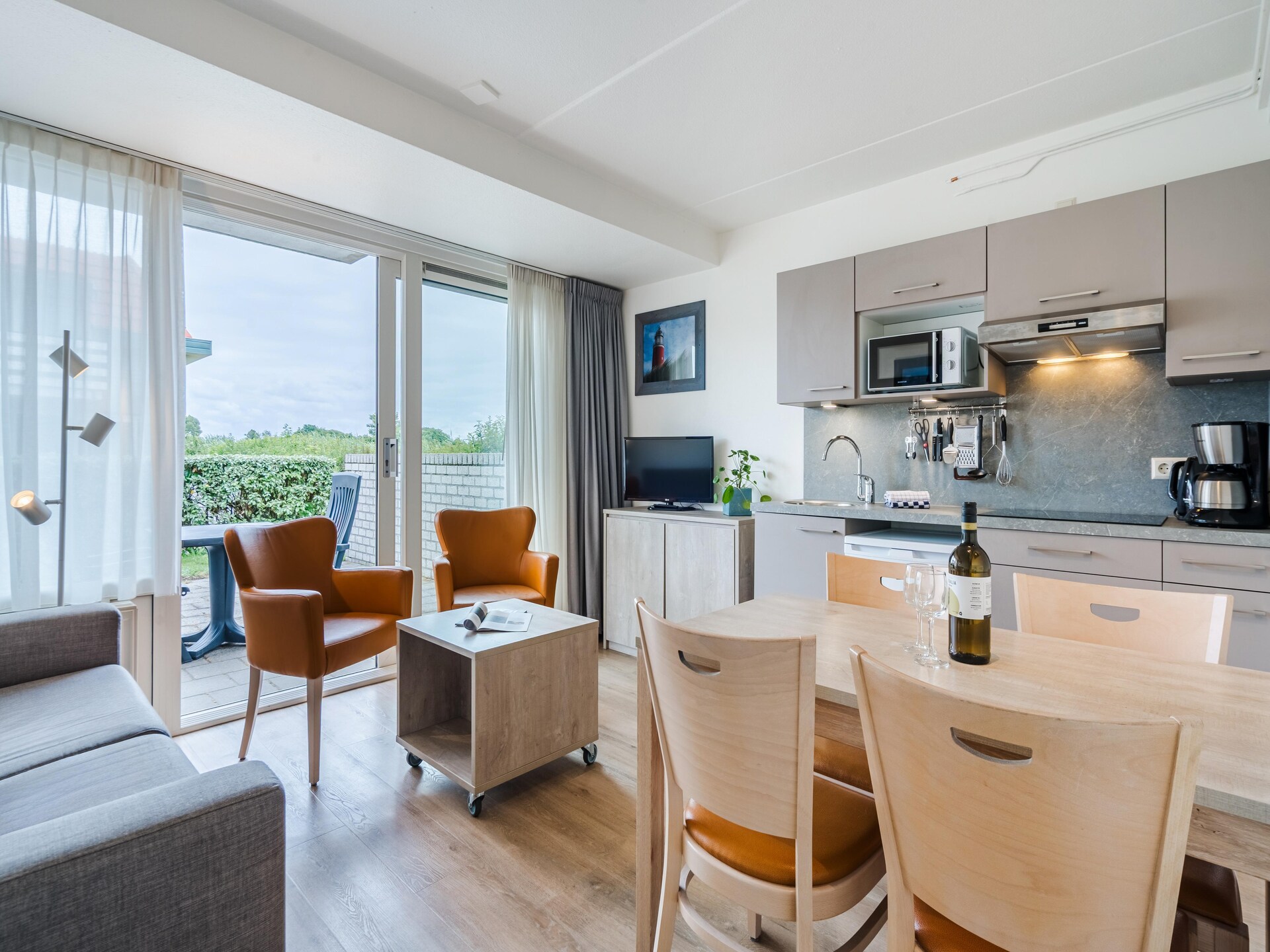 Bosch en Zee 3: Gezellig appartement met zwembad in hartje De Koog - foto 3