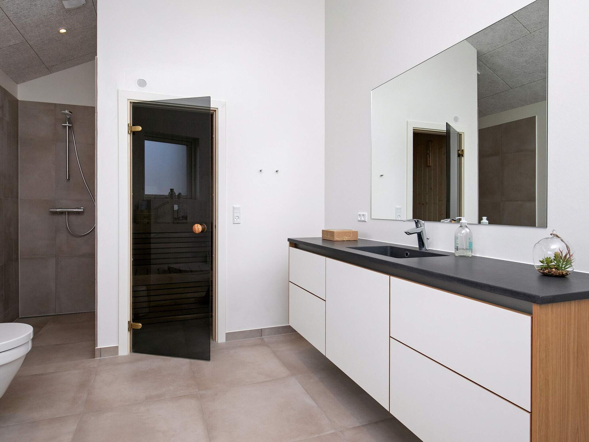Architectonisch vakantiehuis met whirlpool, sauna & speelkamer op 700m van zee - foto 28