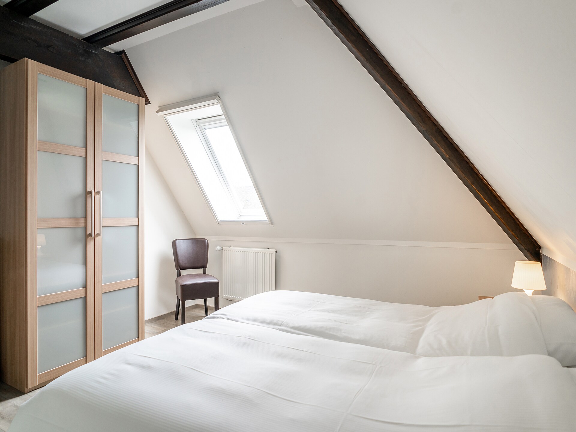 Knus hoekappartement in historische stolpboerderij op Texel, nabij bos en golfbaan - foto 14