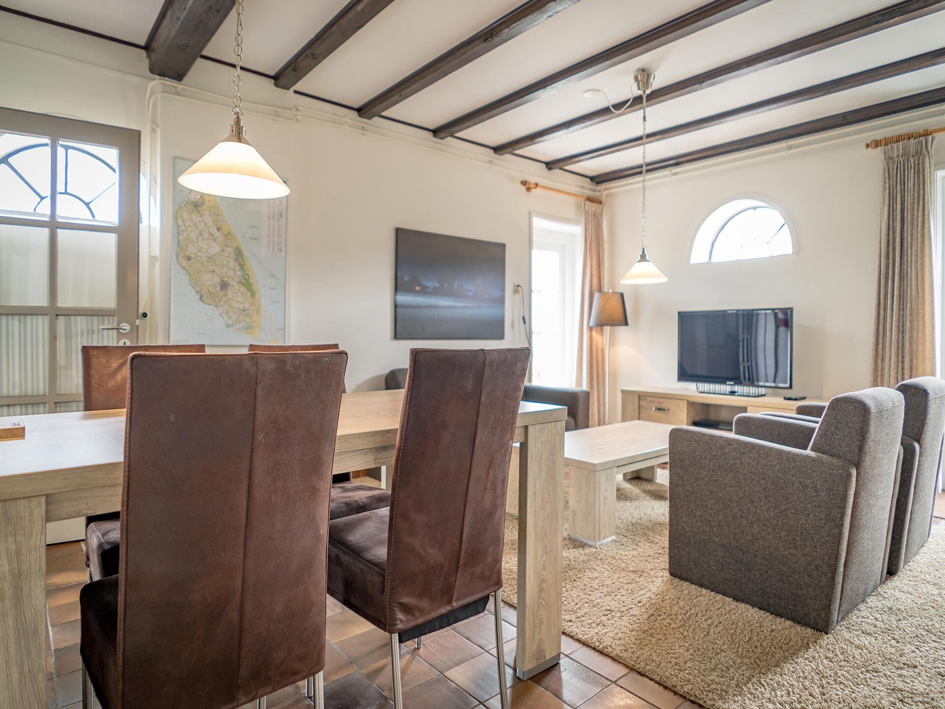 Knus hoekappartement in historische stolpboerderij op Texel, nabij bos en golfbaan - foto 11
