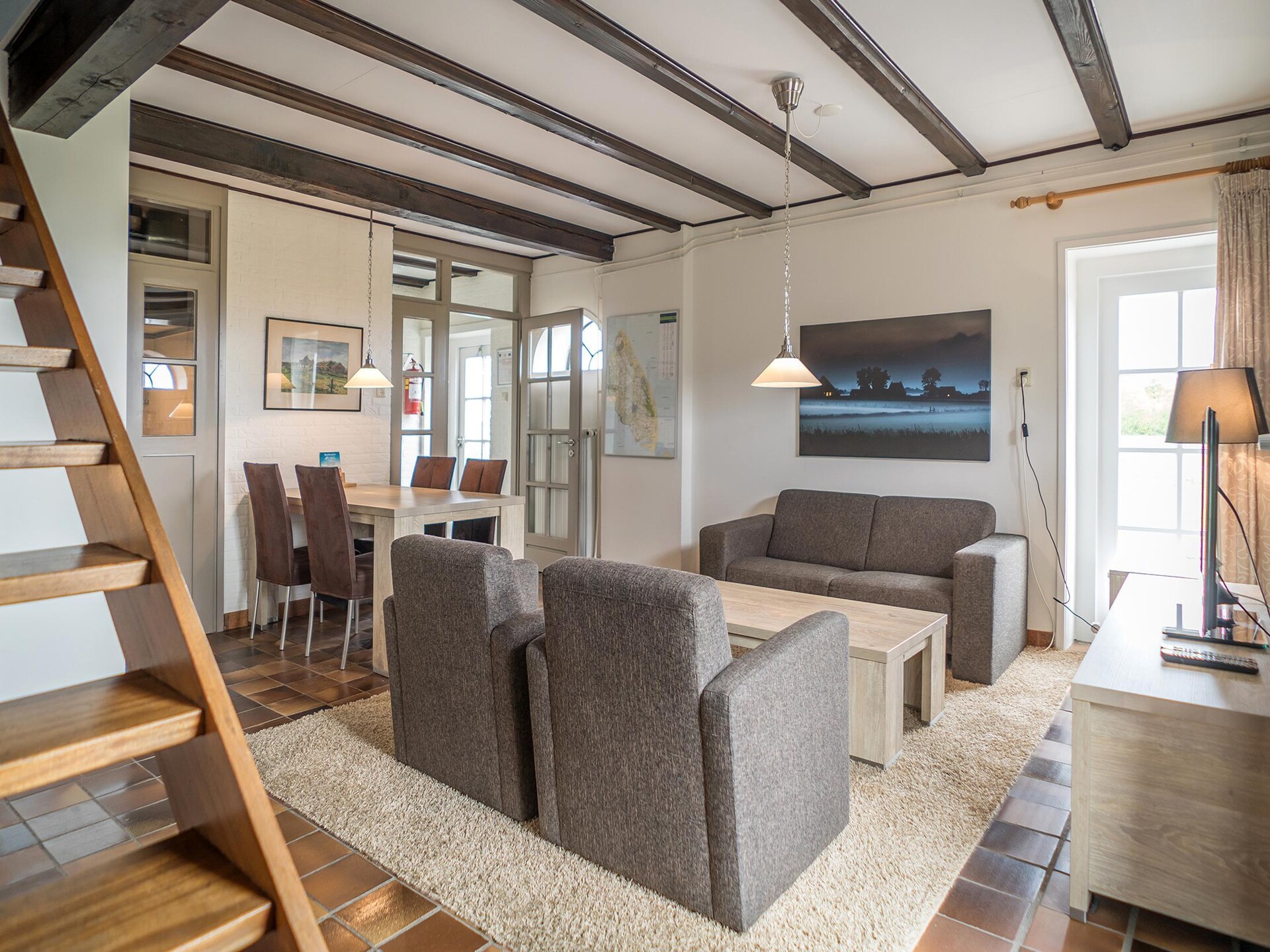 Knus hoekappartement in historische stolpboerderij op Texel, nabij bos en golfbaan - foto 10
