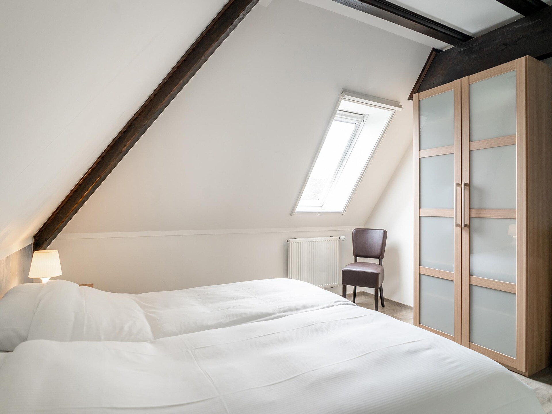 Knus hoekappartement in historische stolpboerderij op Texel, nabij bos en golfbaan - foto 27