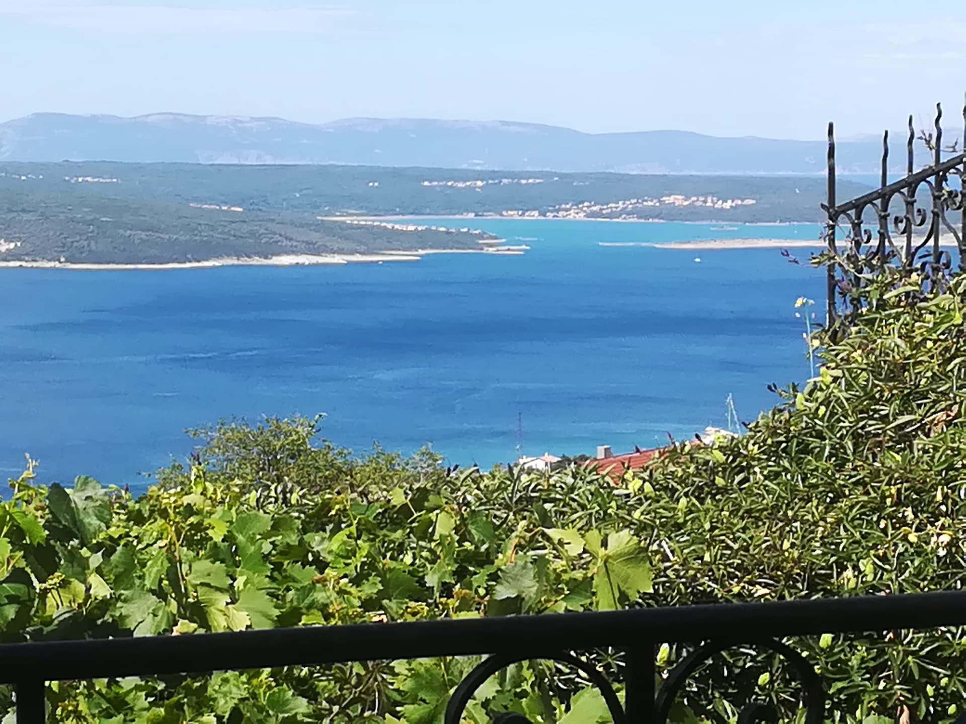 Ruim vakantiehuis voor 8 met zeezicht en tuin bij Crikvenica - foto 16