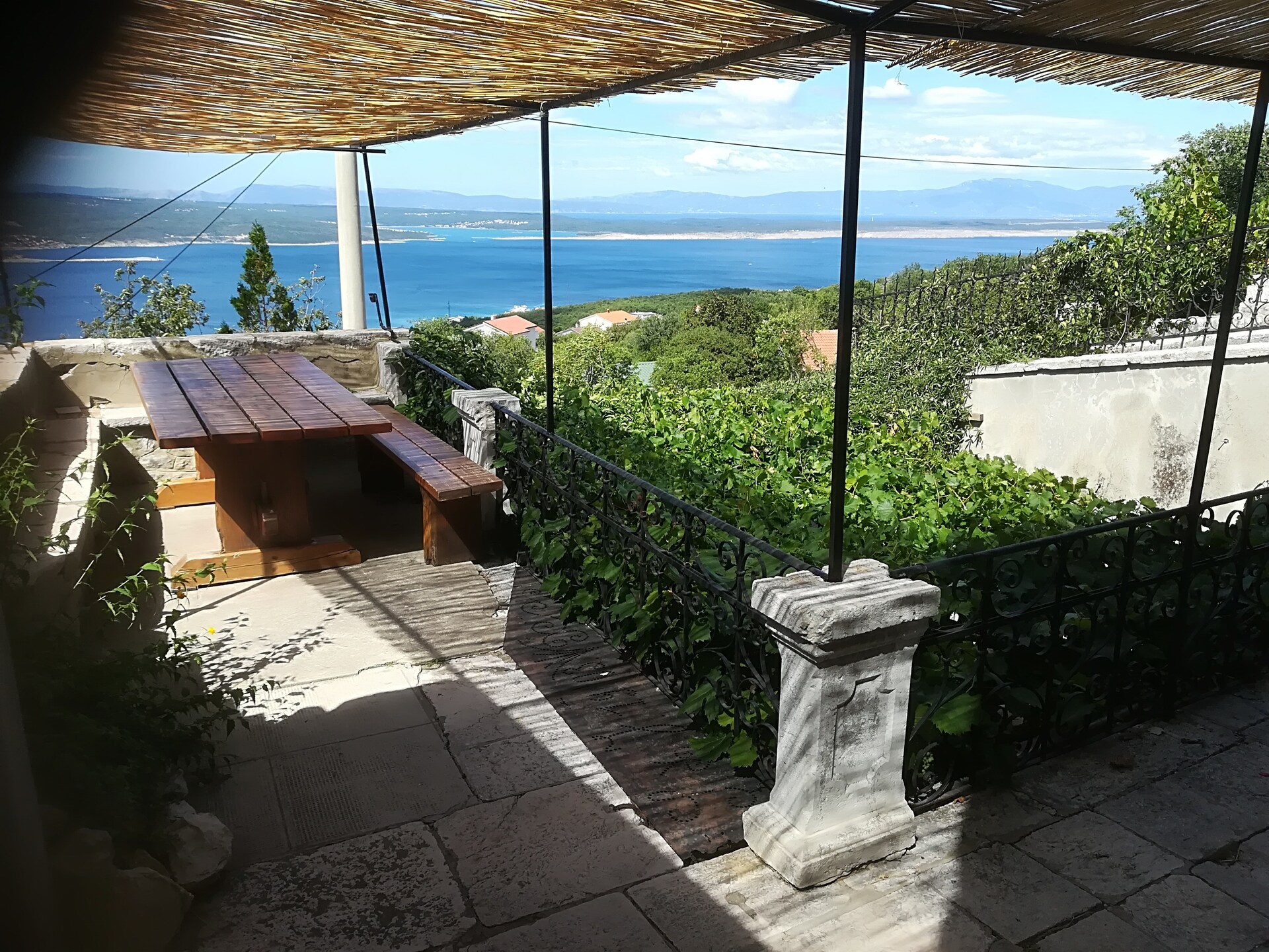 Ruim vakantiehuis voor 8 met zeezicht en tuin bij Crikvenica - foto 14