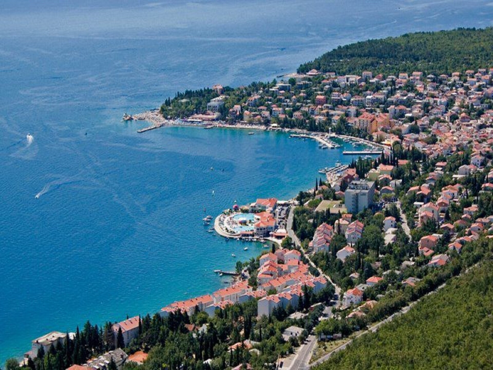 Ruim vakantiehuis voor 8 met zeezicht en tuin bij Crikvenica - foto 17