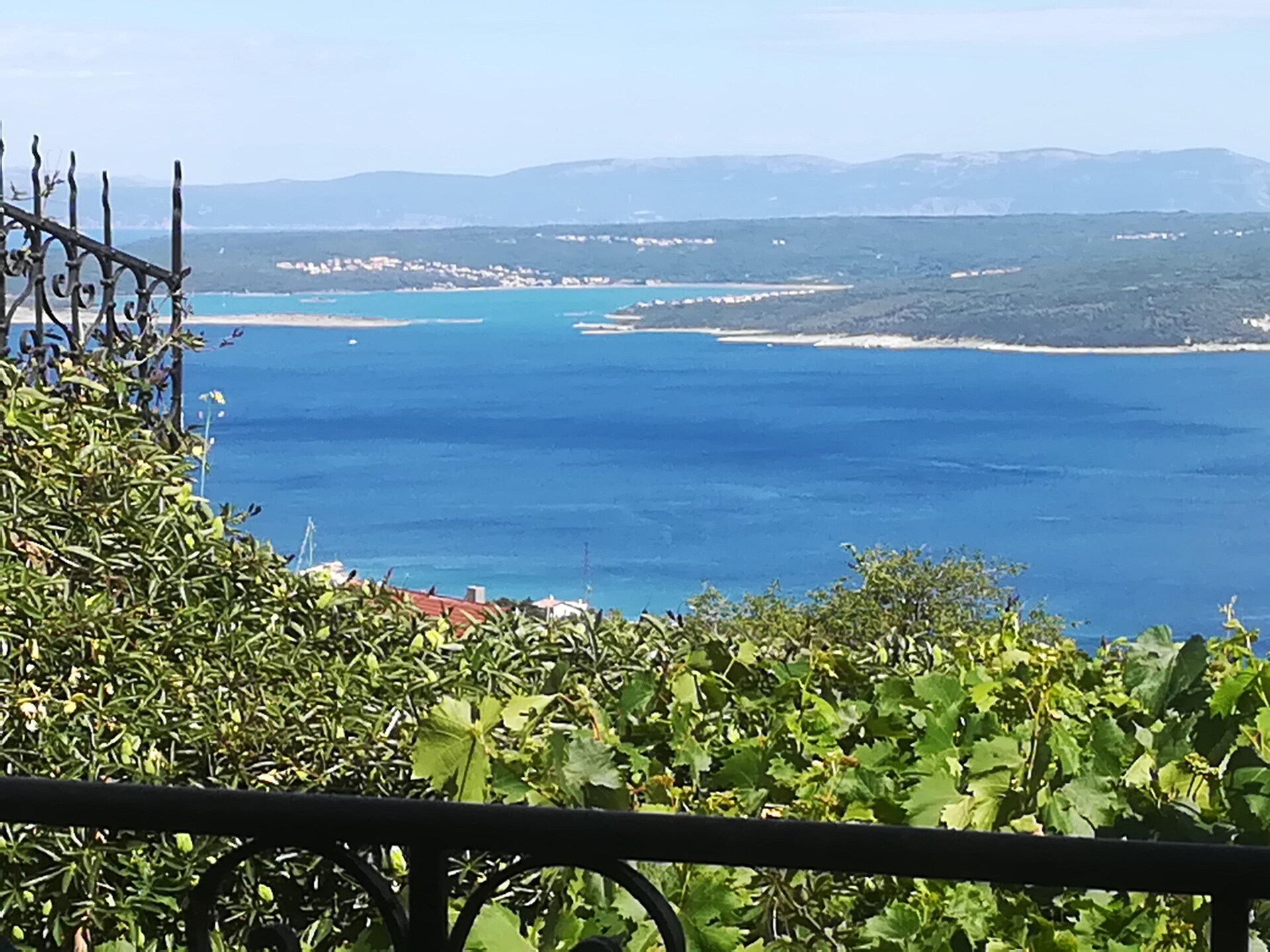 Ruim vakantiehuis voor 8 met zeezicht en tuin bij Crikvenica - foto 18