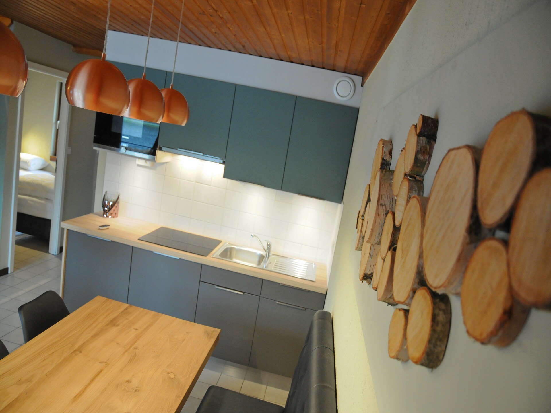 Gerenoveerd vakantiehuis aan het meer in Vielsalm met sauna voor 8 personen - foto 2