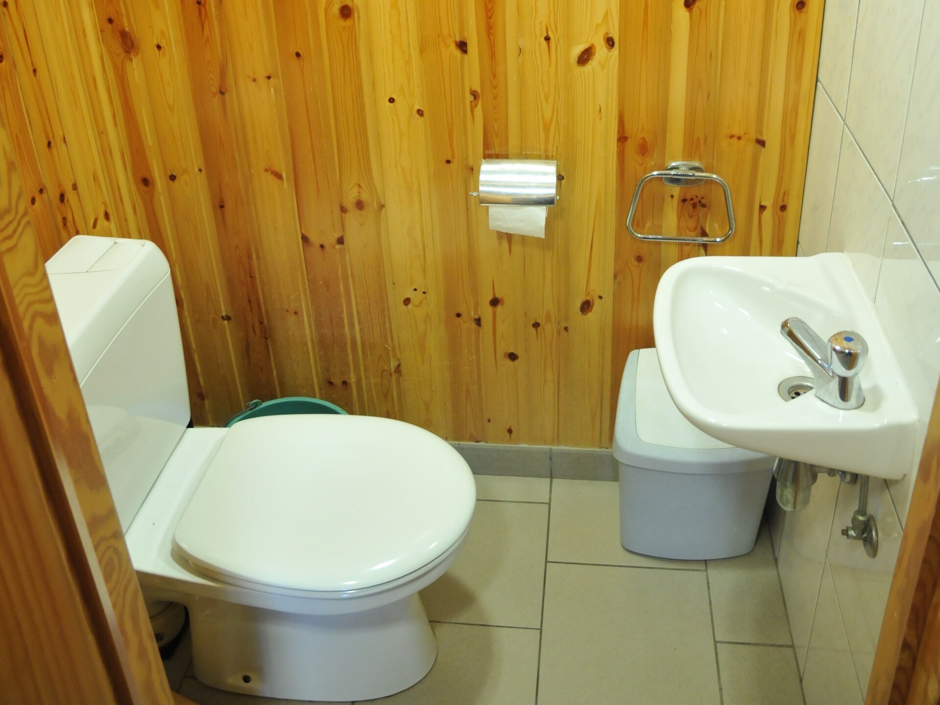 8-persoons vakantiehuis aan het meer in Vielsalm met privéterras - foto 14