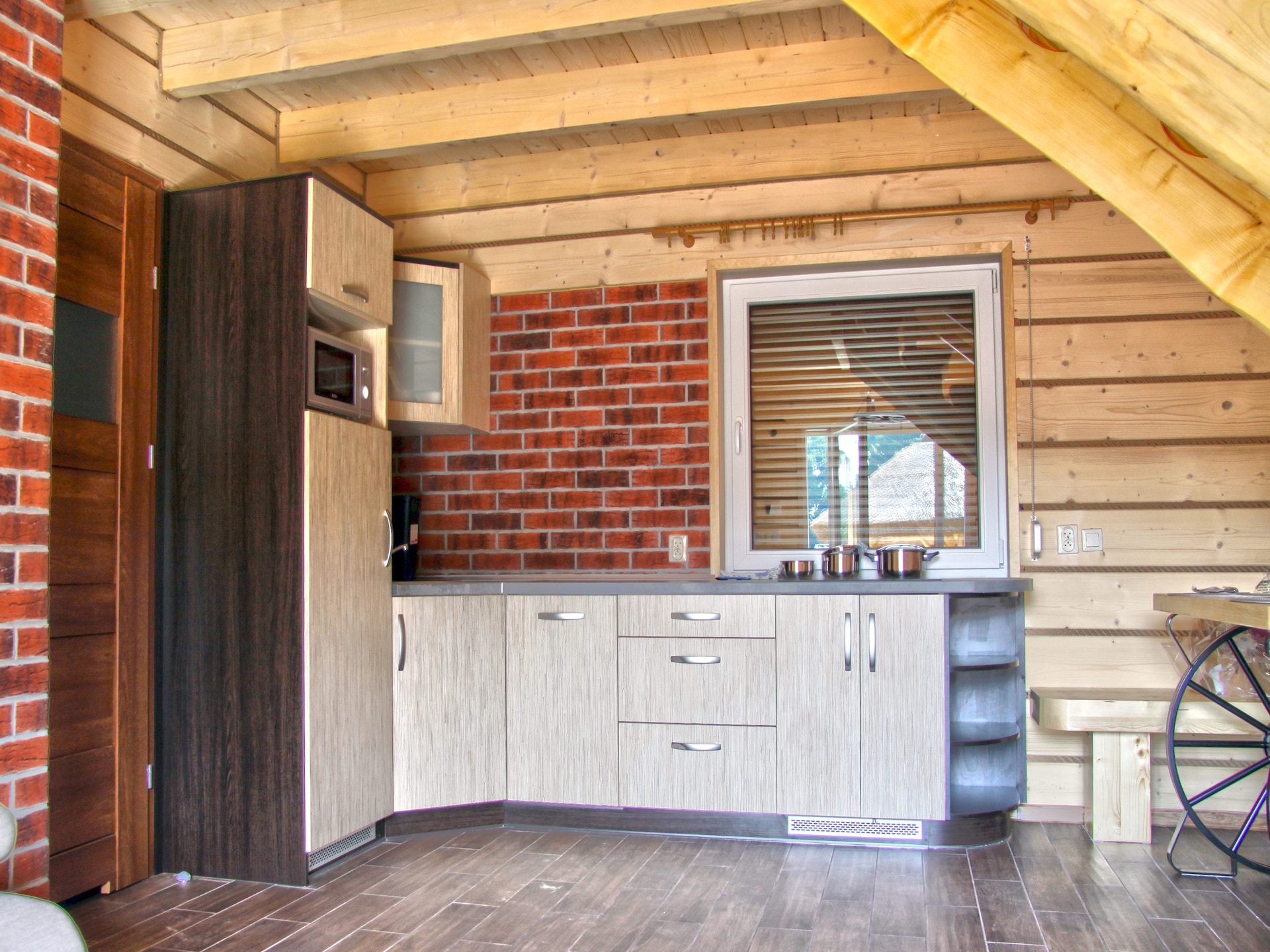 Aan het meer: Rustgevend vakantiehuis in het centrum van Lubrza - foto 2