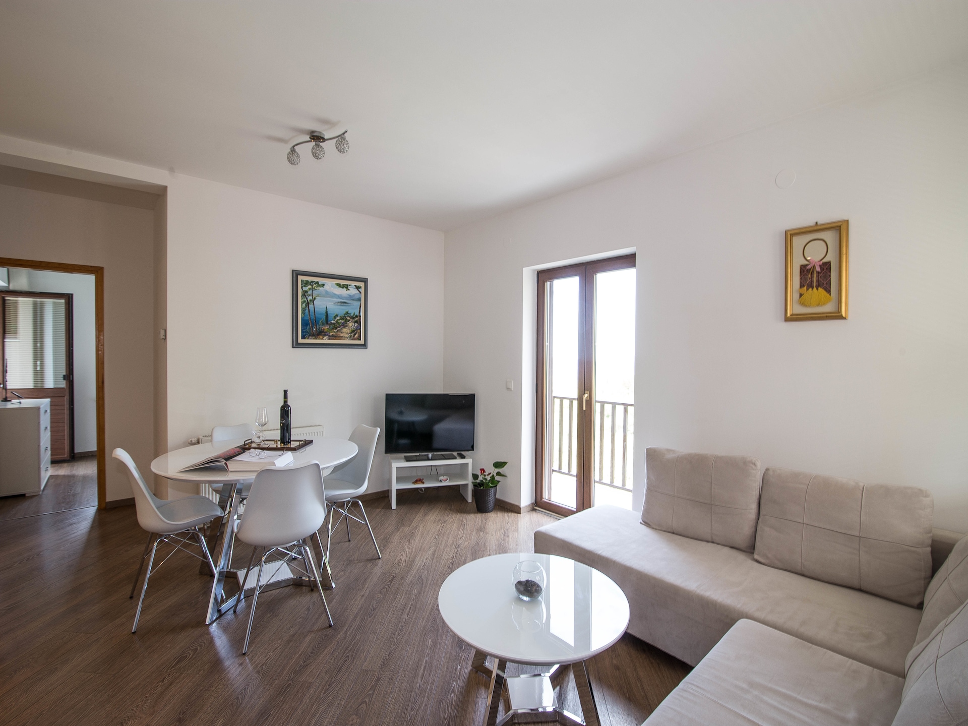 Ruim appartement voor 8 personen nabij Gruda, met tuin en barbecue - foto 3