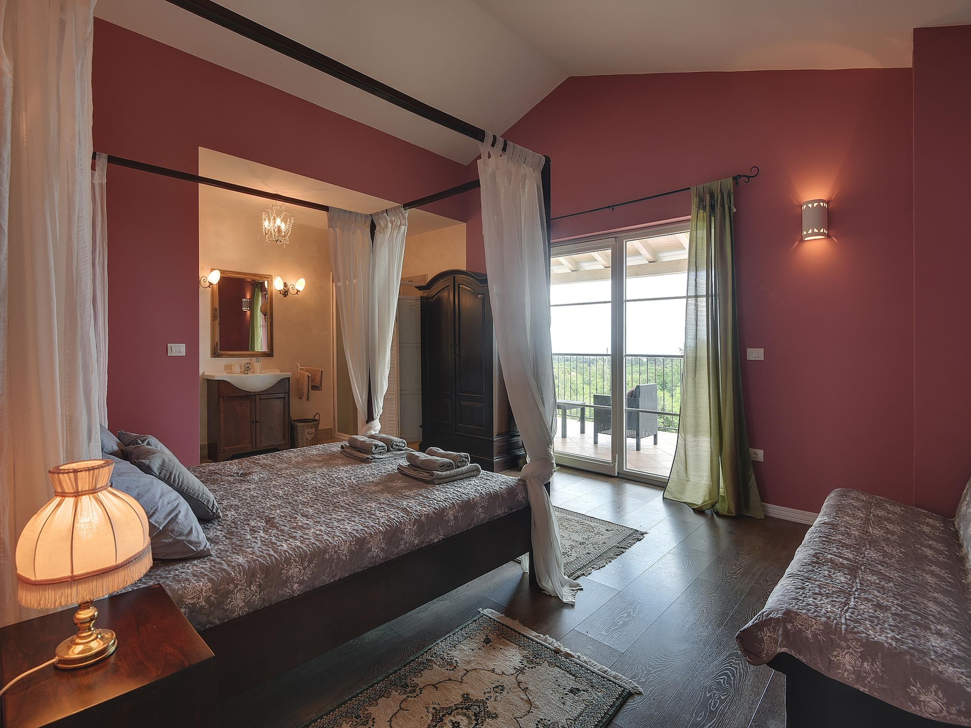 Luxe Villa Ari in Rakalj: Ruimte voor 10 personen met zwembad - foto 18