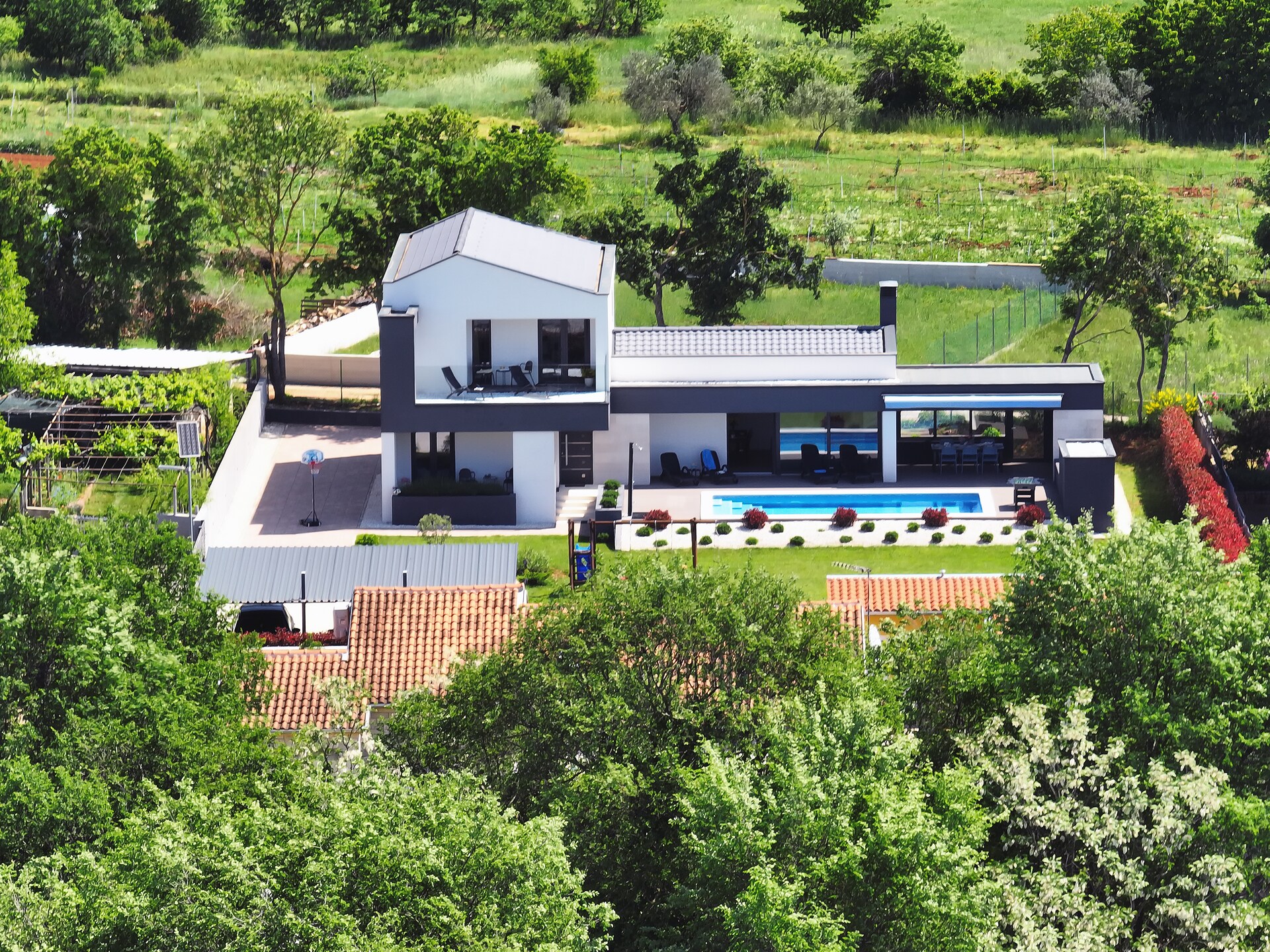 Villa Linea in Valbandon: op 1 km van het centrum en de zee - foto 32