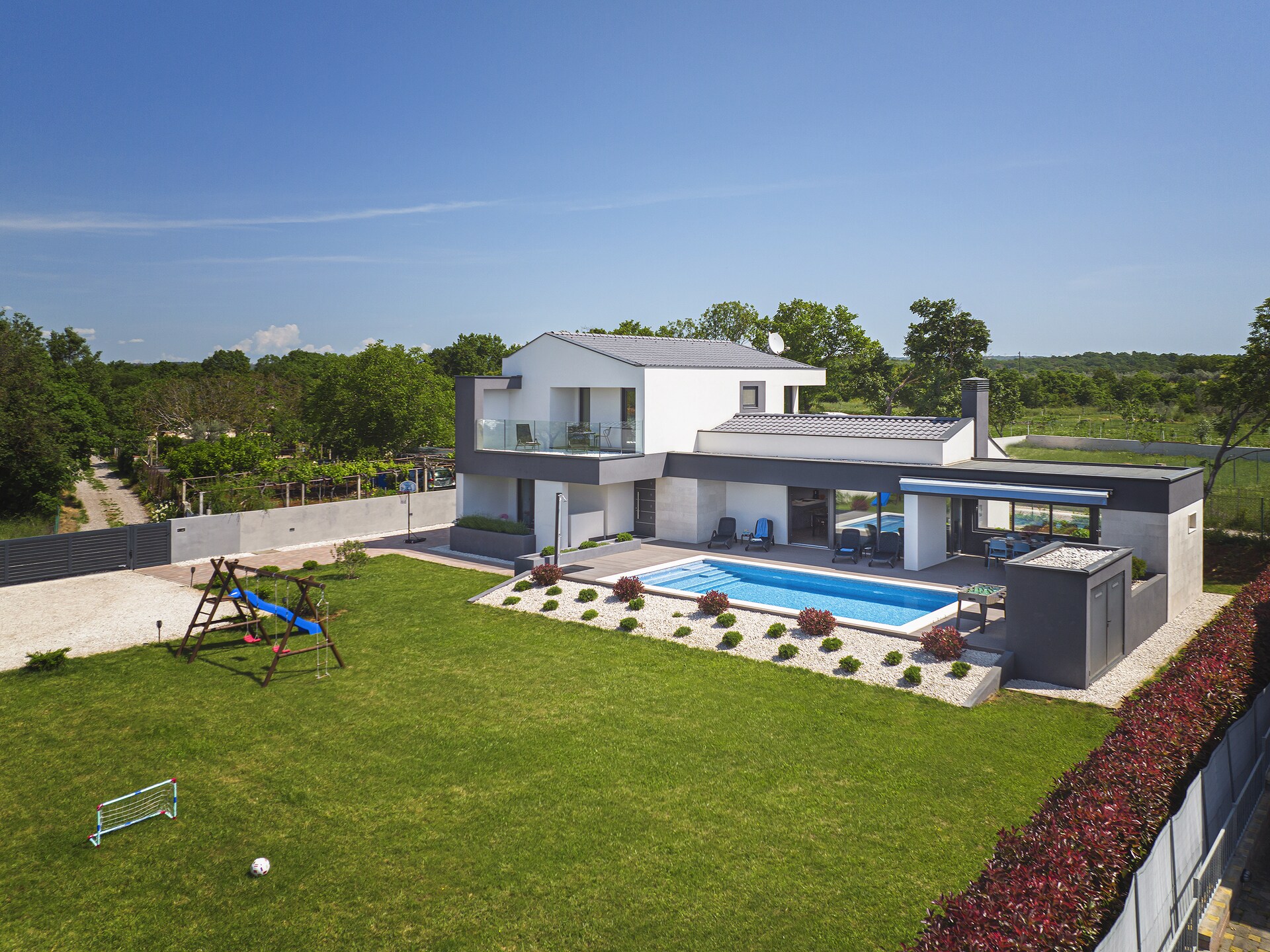 Villa Linea in Valbandon: op 1 km van het centrum en de zee - foto 2