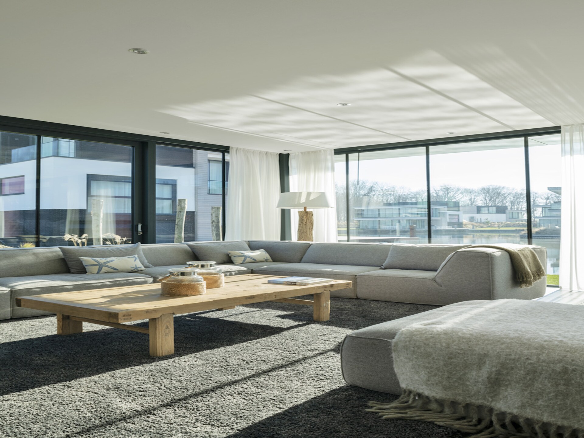 Luxe watervilla met Veerse Meer-zicht en 3 badkamers in Arnemuiden - foto 15