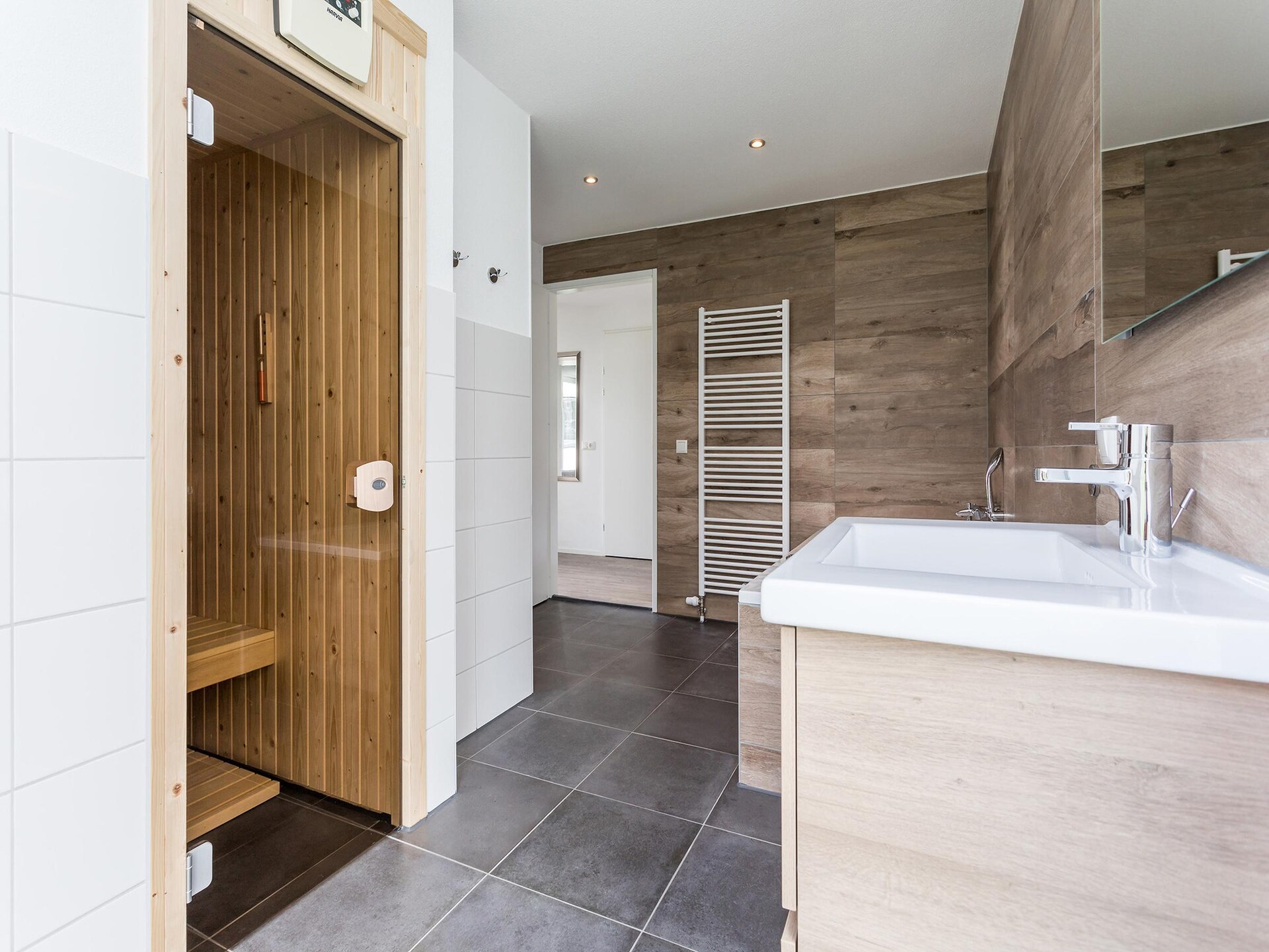 Wellnessvilla met sauna en whirlpool voor 6 personen in Roggel, Limburg - foto 40