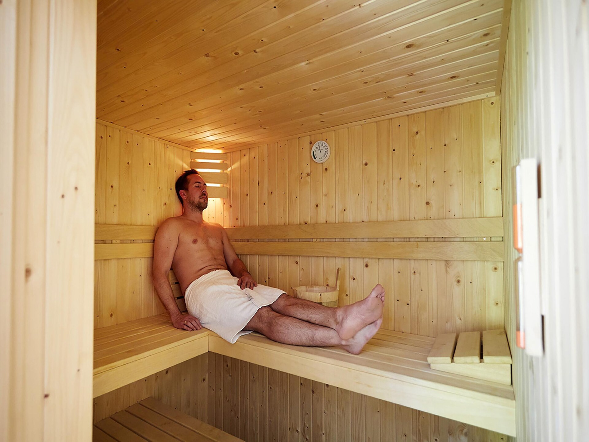 Wellnessvilla met sauna en whirlpool voor 6 personen in Roggel, Limburg - foto 41
