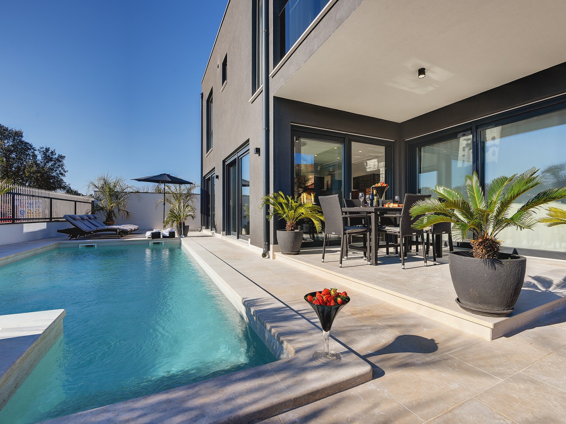 Villa Orion in Rovinj: Elegante villa met privézwembad, sauna en bubbelbad voor 10 personen - foto 15