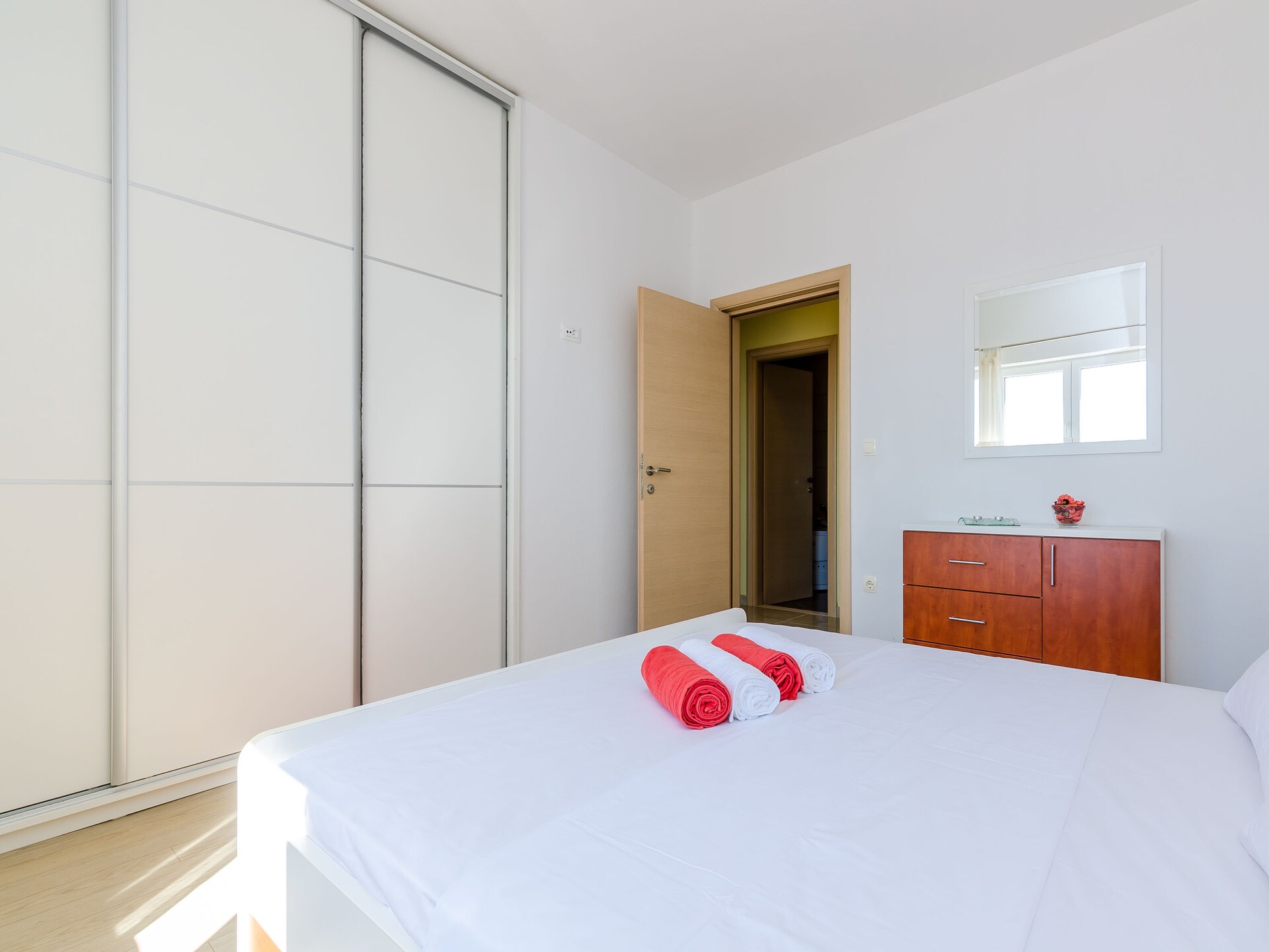 Moderne villa met privézwembad en weids uitzicht bij Gruda - foto 21